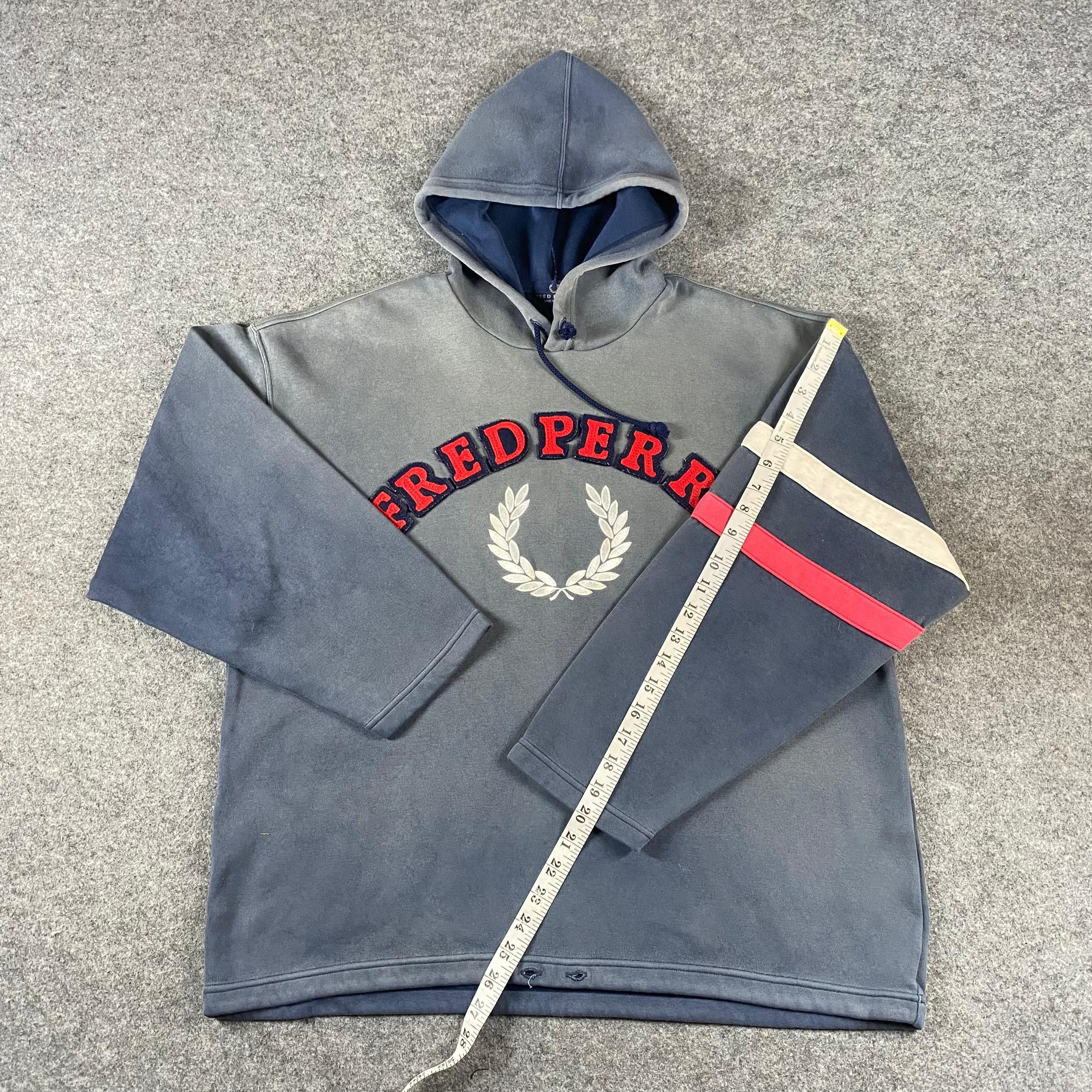 Fred Perry Vintage 90s Fred Perry Spell Out Hoodies Size US L / EU 52-54 / 3 - 4 Thumbnail