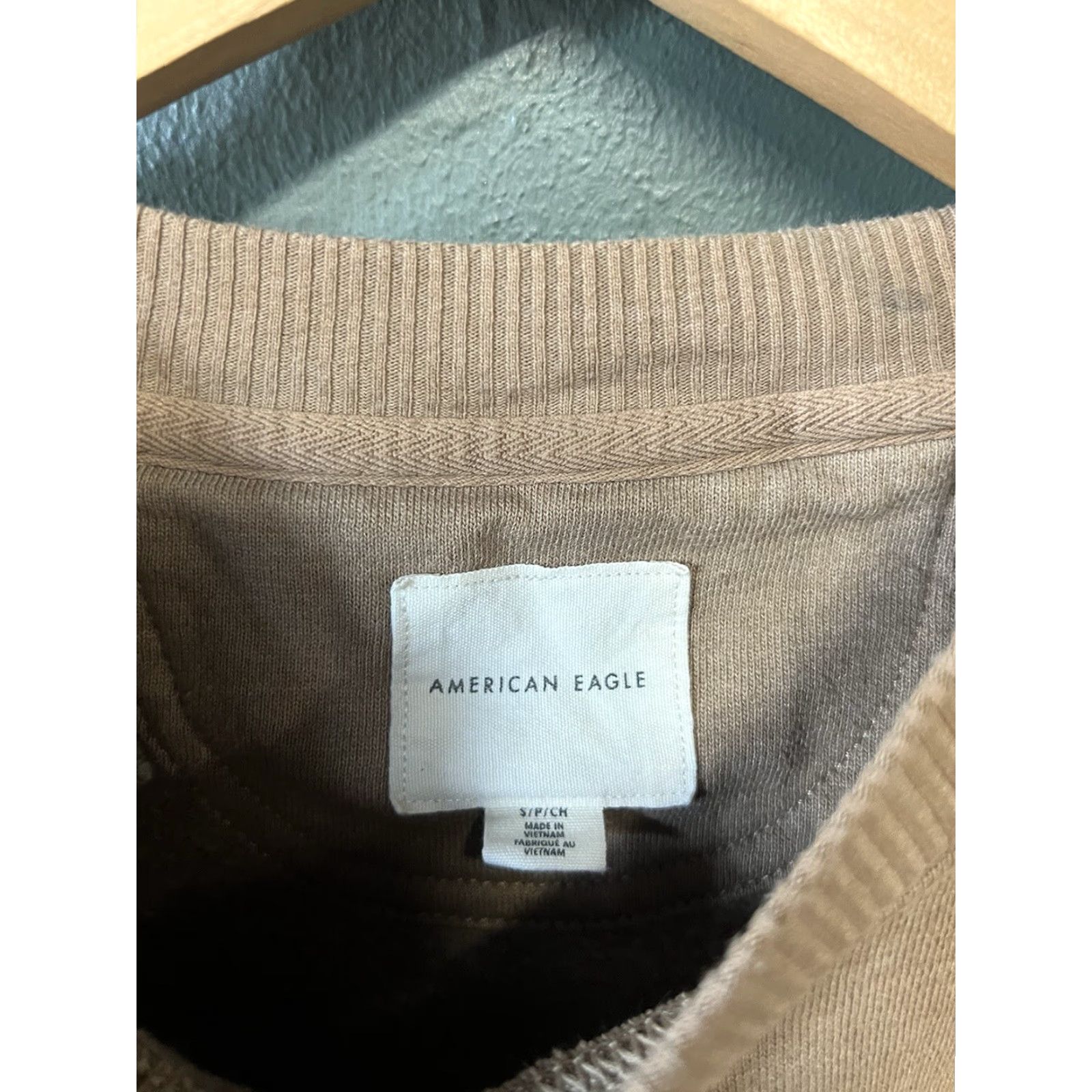 American Eagle Outfitters VINTAGE American Eagle Womens Brown Skull Long Sleeve Pullover Sweatshirt Size Small Size S / US 4 / IT 40 - 3 Thumbnail