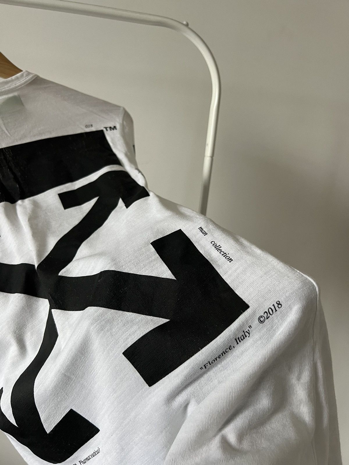 Off-White Off-White Mona Lisa Arrows Temperature Long Size US XS / EU 42 / 0 - 10 Thumbnail