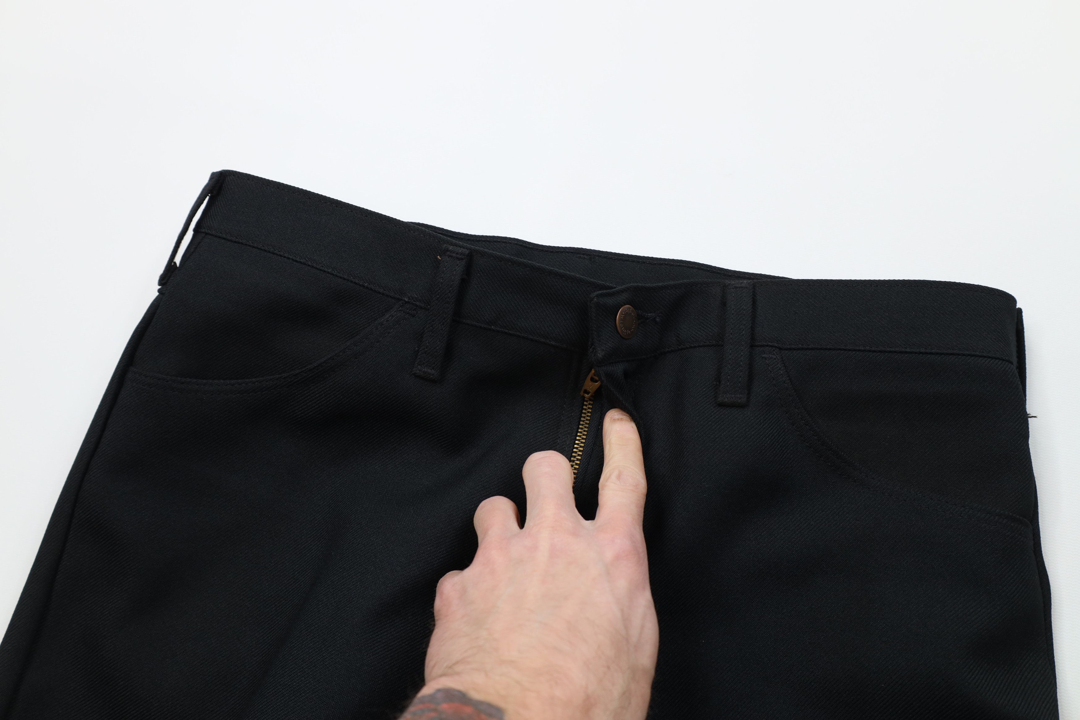 Wrangler Vintage 70s Wrangler Flared Wide Leg Chino Pants Black USA Size US 34 / EU 50 - 6 Thumbnail