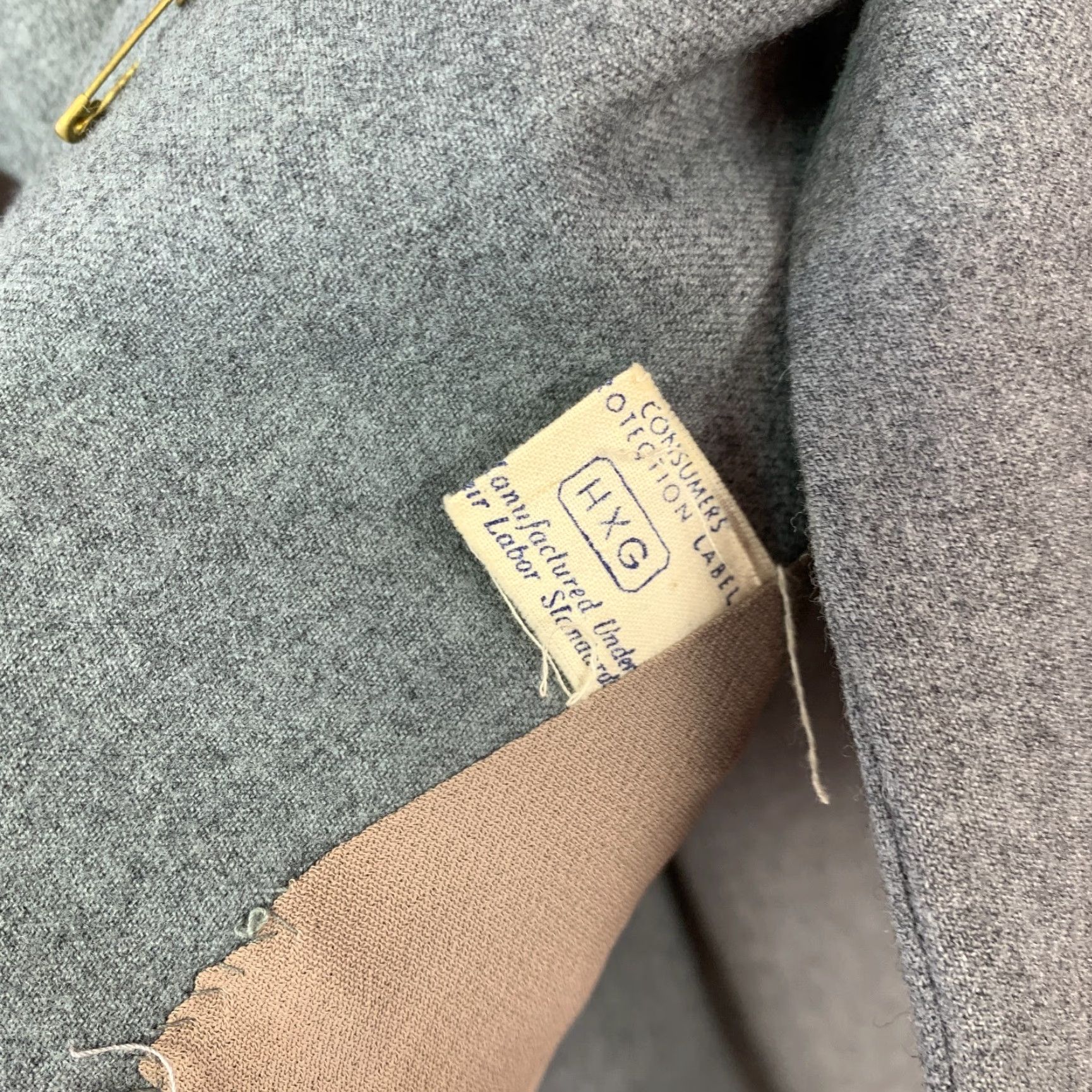 Vintage VINTAGE Unbranded HXG Wool Blazer Skirt Suit Womens 4 XS 2 Piece Gray Wool Set Includes Jacket Skirt Winter Fall 100% Wool Dry Clean Only Mens? No. Size 27" / US 4 / IT 40 - 5 Thumbnail