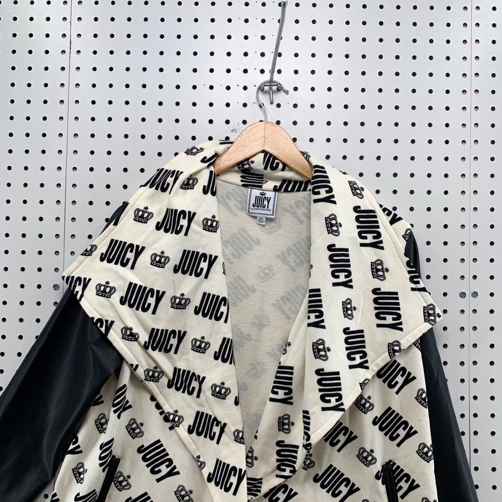 Juicy Couture Juicy Couture Blazer Jacket Womens M All Over Print Long Sleeves AOP Spellout Black Size M / US 6-8 / IT 42-44 - 2 Thumbnail