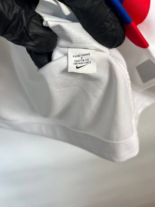 Nike Nike Paris Saint-Germain 22 23 Third Jersey Smal DN2716-101 Size US S / EU 44-46 / 1 - 3 Thumbnail
