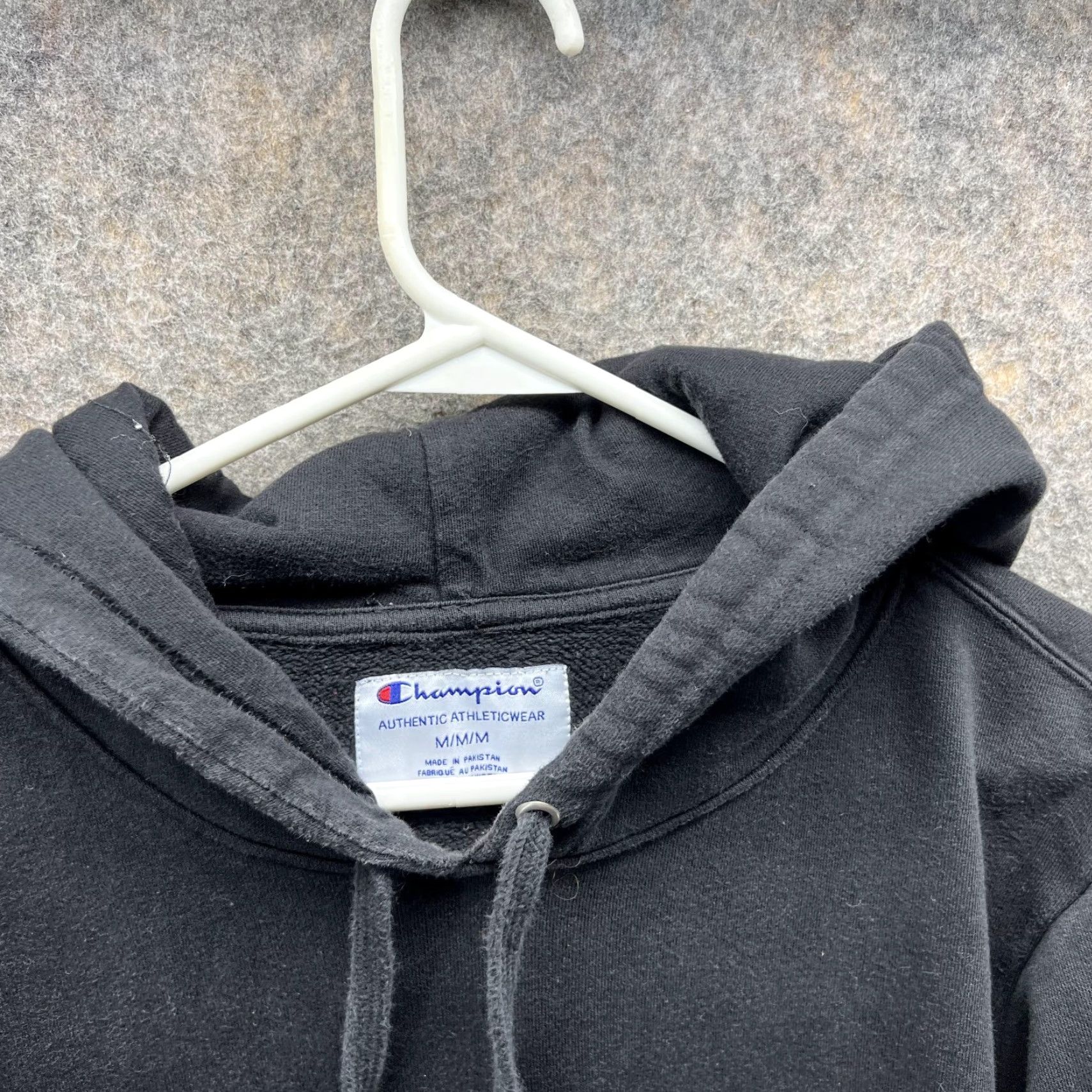 Champion VINTAGE Champion Sweater Hoodie Men M Black Embroidered Logo Pullover Sports Casual Size US M / EU 48-50 / 2 - 4 Thumbnail