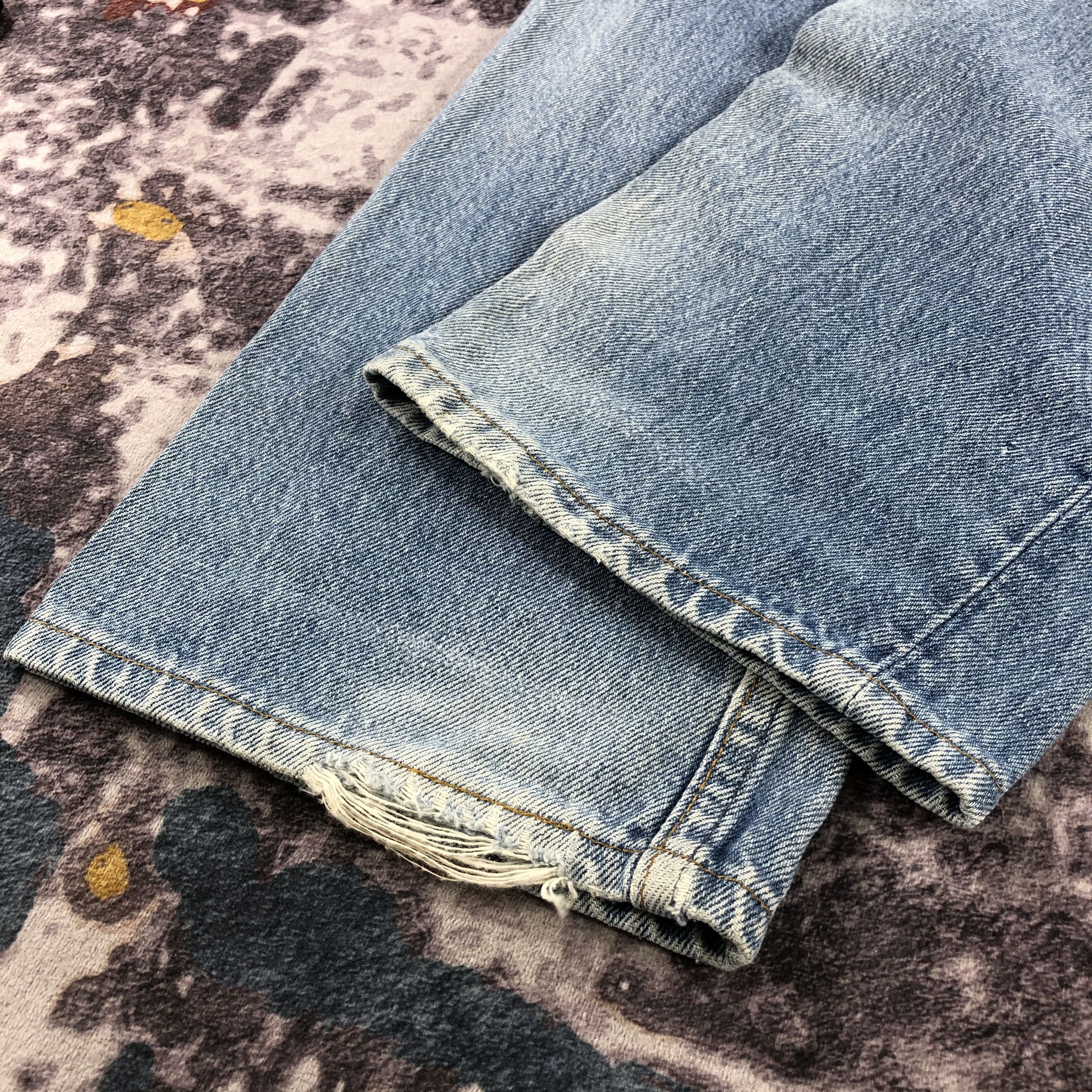 Levi's × Vintage Vintage 90s Ripped Levis 501 Jeans-JM2709 Size US 29 - 4 Thumbnail