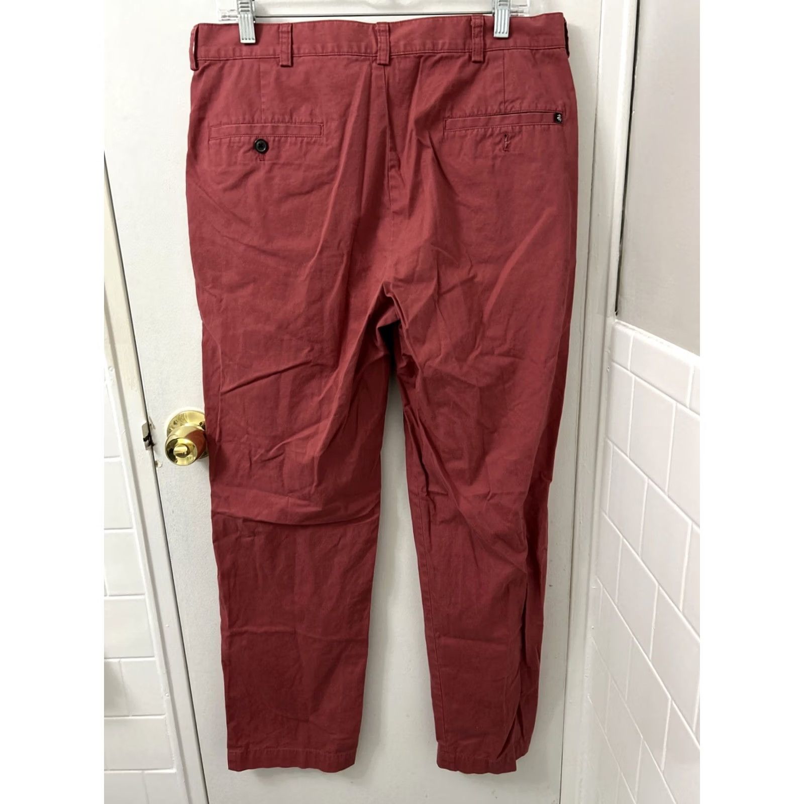 Brooks Brothers Brooks Brothers Pants 346 Mens 34x30 Red Pink Chino Straight Leg Trousers Casual Travel Easy Care Pockets Flat Front Regular Waist 34 Inseam 30 Size US 34 / EU 50 - 6 Thumbnail