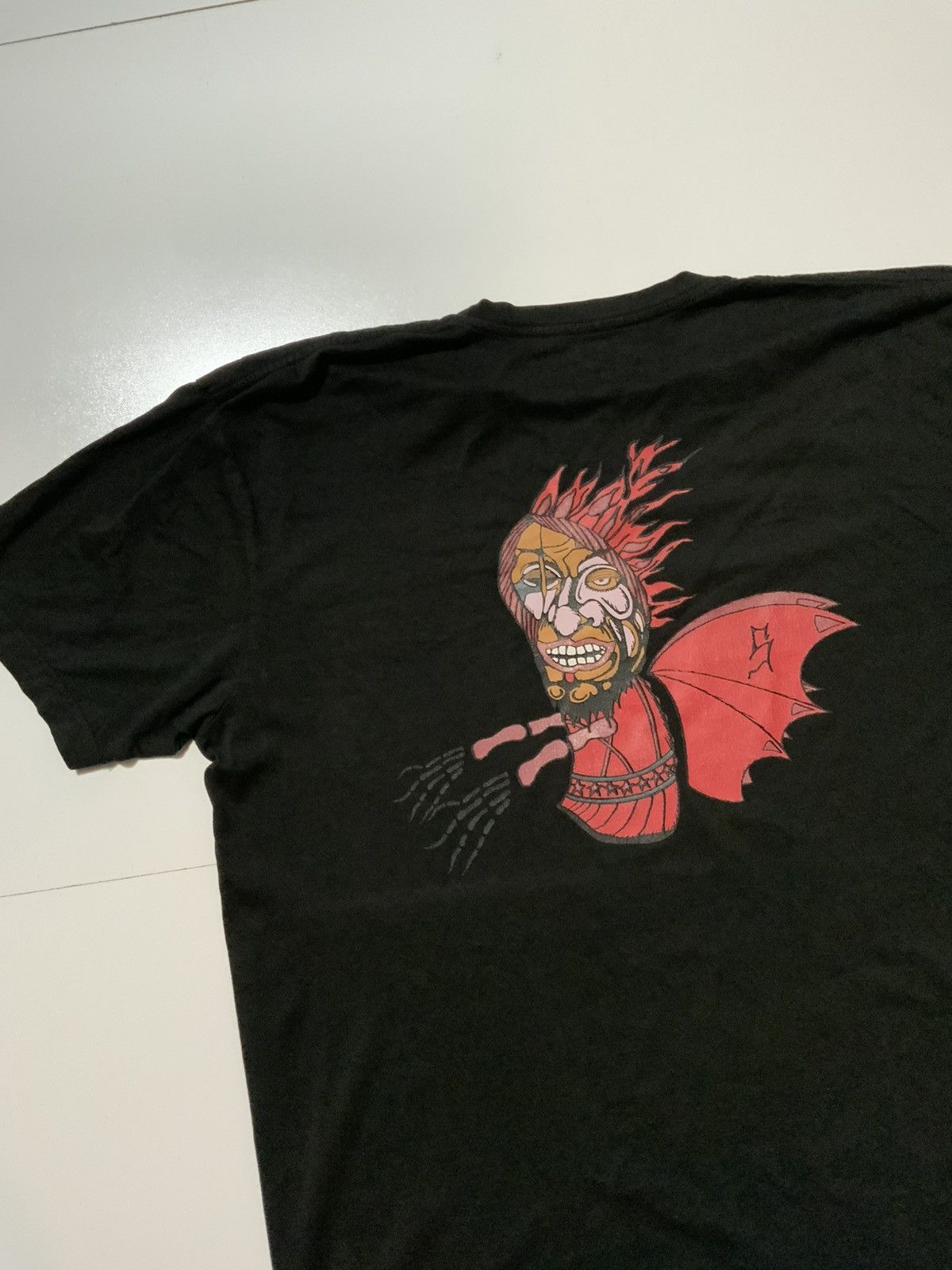 Other Sake World D Savage Winged Monster Flames Graphic T-Shirt Size US XL / EU 56 / 4 - 7 Thumbnail