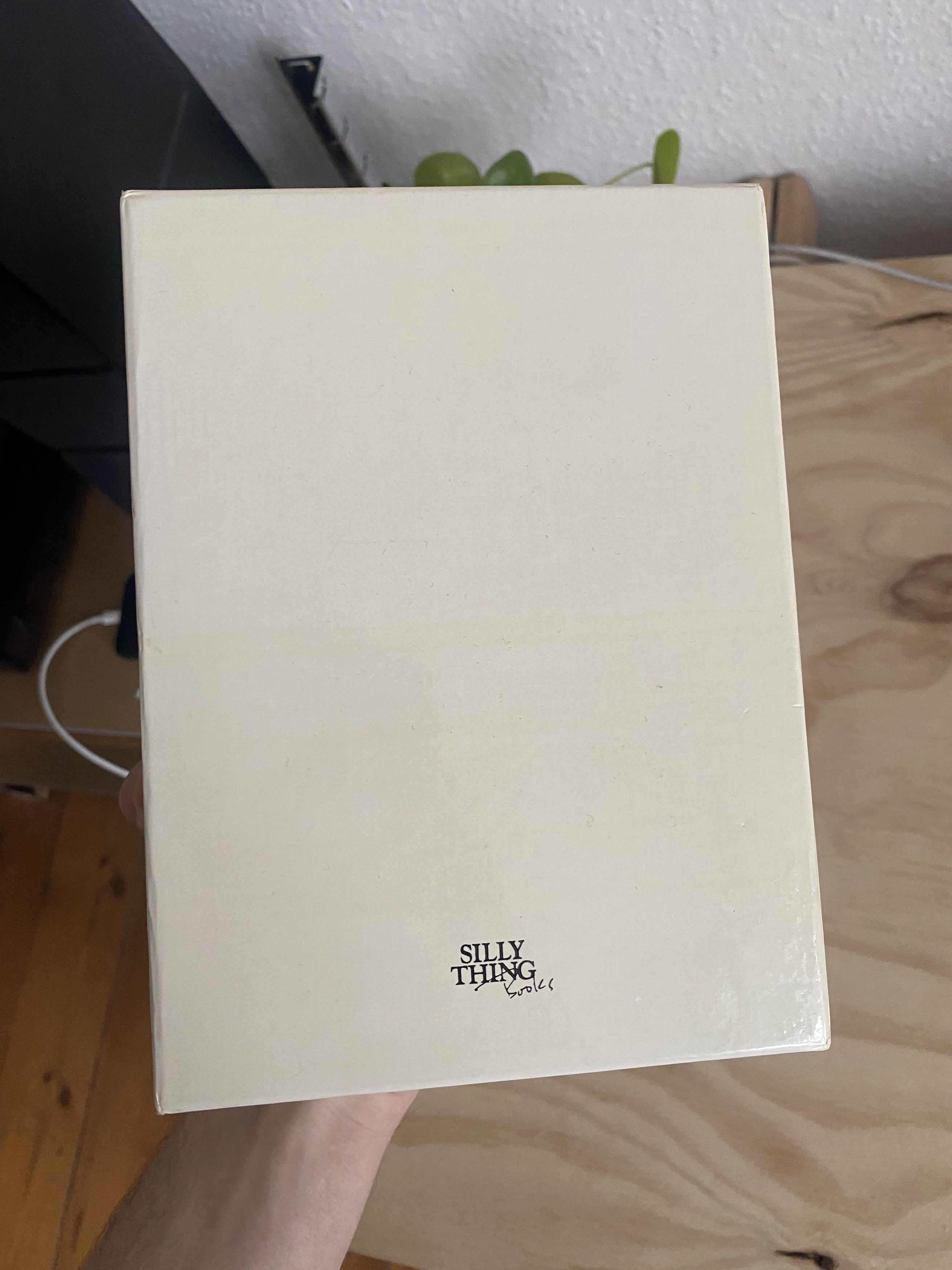 Maison Margiela Maison Martin Margiela Cream #9 book 912 pages