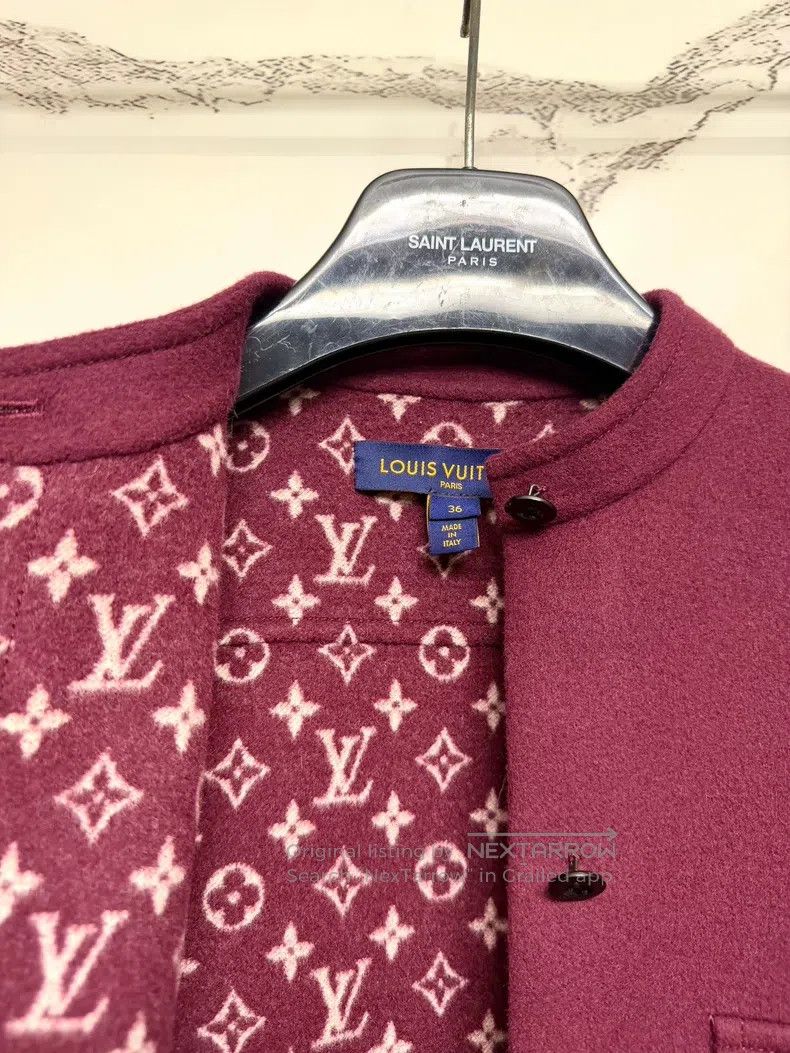 Louis Vuitton Louis Vuitton Burgundy print coat Size XS / US 0-2 / IT 36-38 - 2 Thumbnail