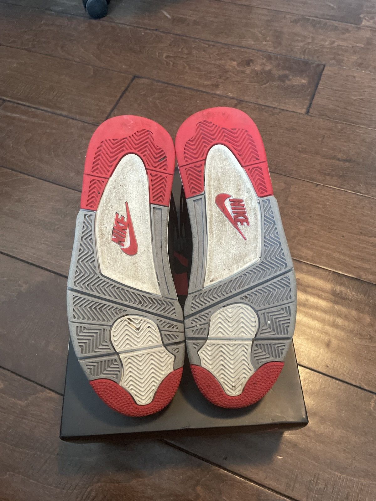 Jordan Brand Air Jordan 4 Retro Bred 2019 Size US 8.5 / EU 41-42 - 2 Thumbnail