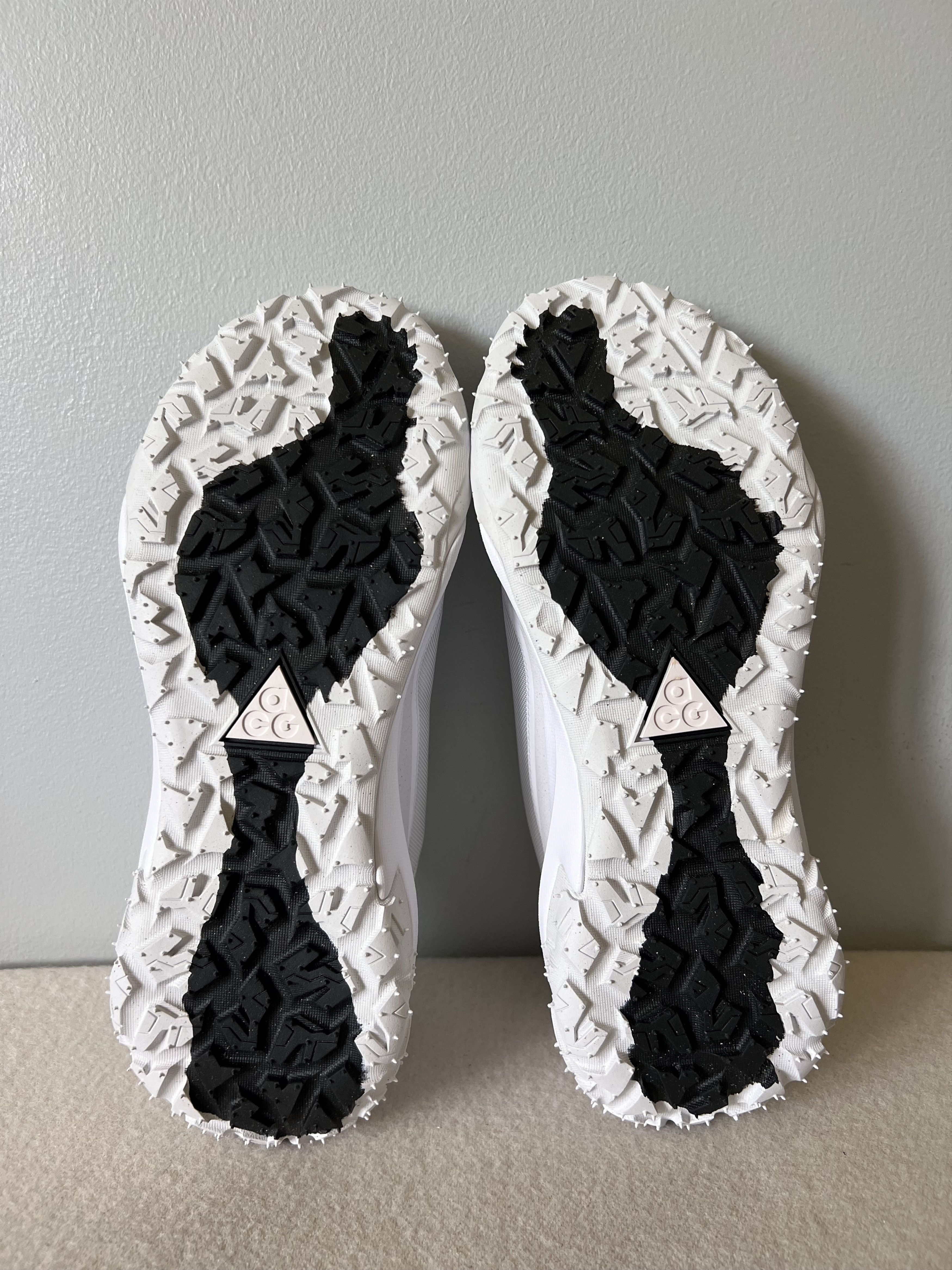 Comme des Garcons × Nike ACG Comme des Garcons Nike ACG Mountain Fly 2 in White Size US 12 / EU 45 - 7 Thumbnail