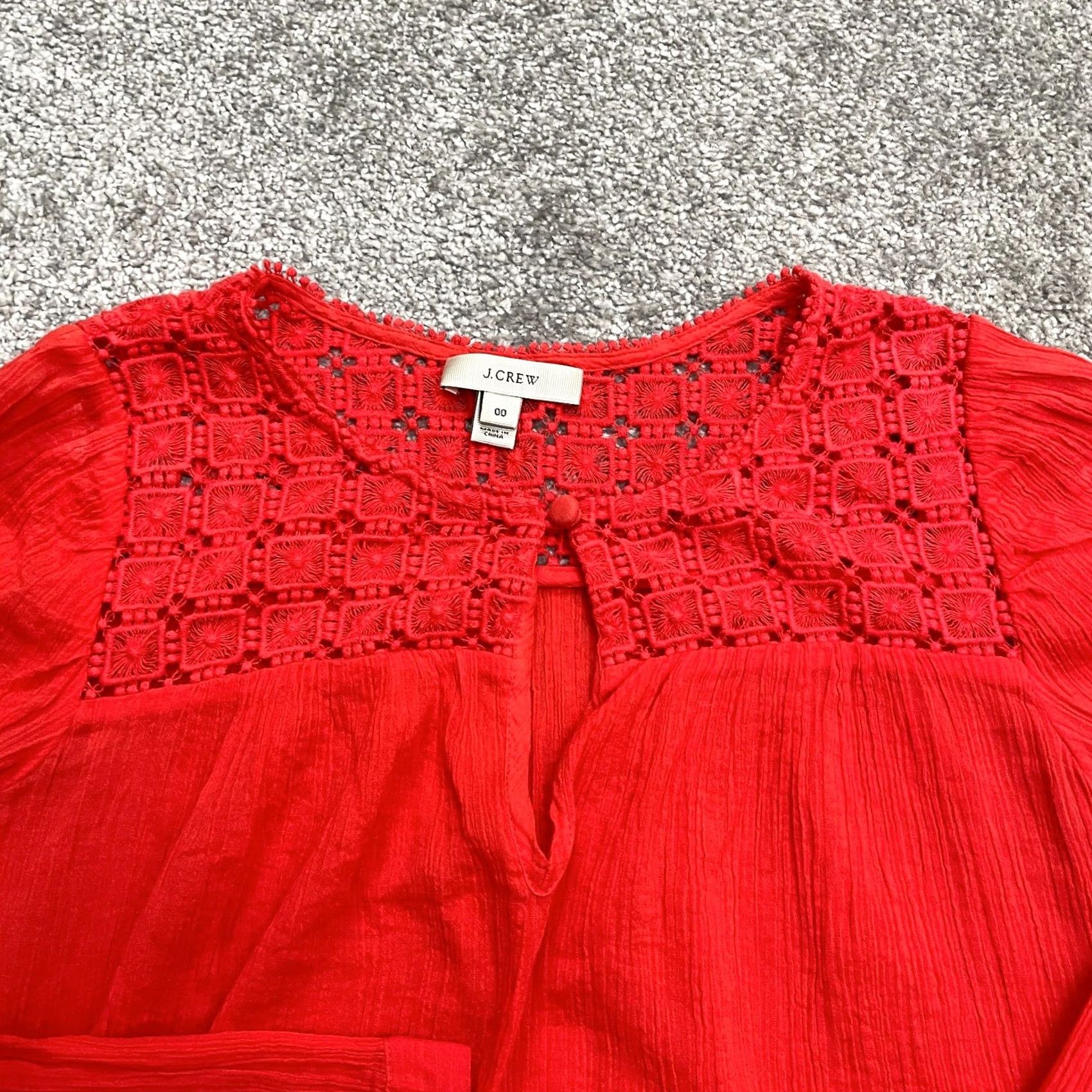 J.Crew J.Crew Blouse Shirt Womens 00 Red Long Sleeve Round Neck Button Embroidered Tunic Cotton Casual Size S / US 4 / IT 40 - 3 Thumbnail