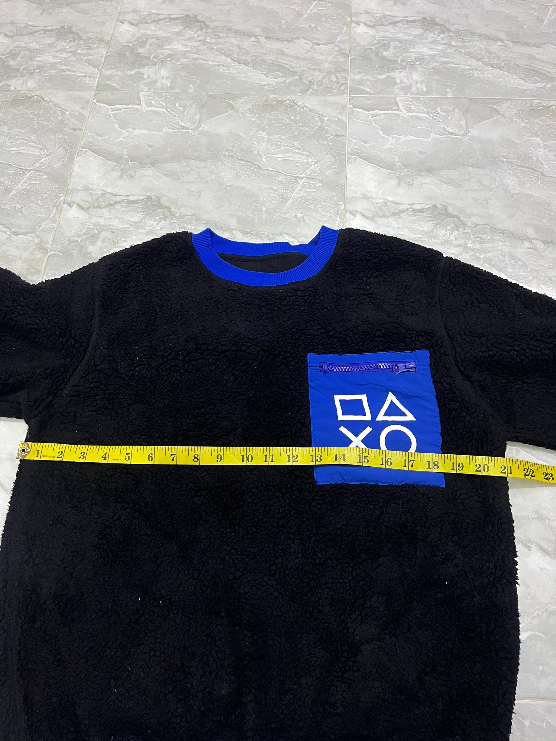 Playstation GU x PlayStation Fleece Sweatshirt Embroidered Logo Size US M / EU 48-50 / 2 - 11 Thumbnail