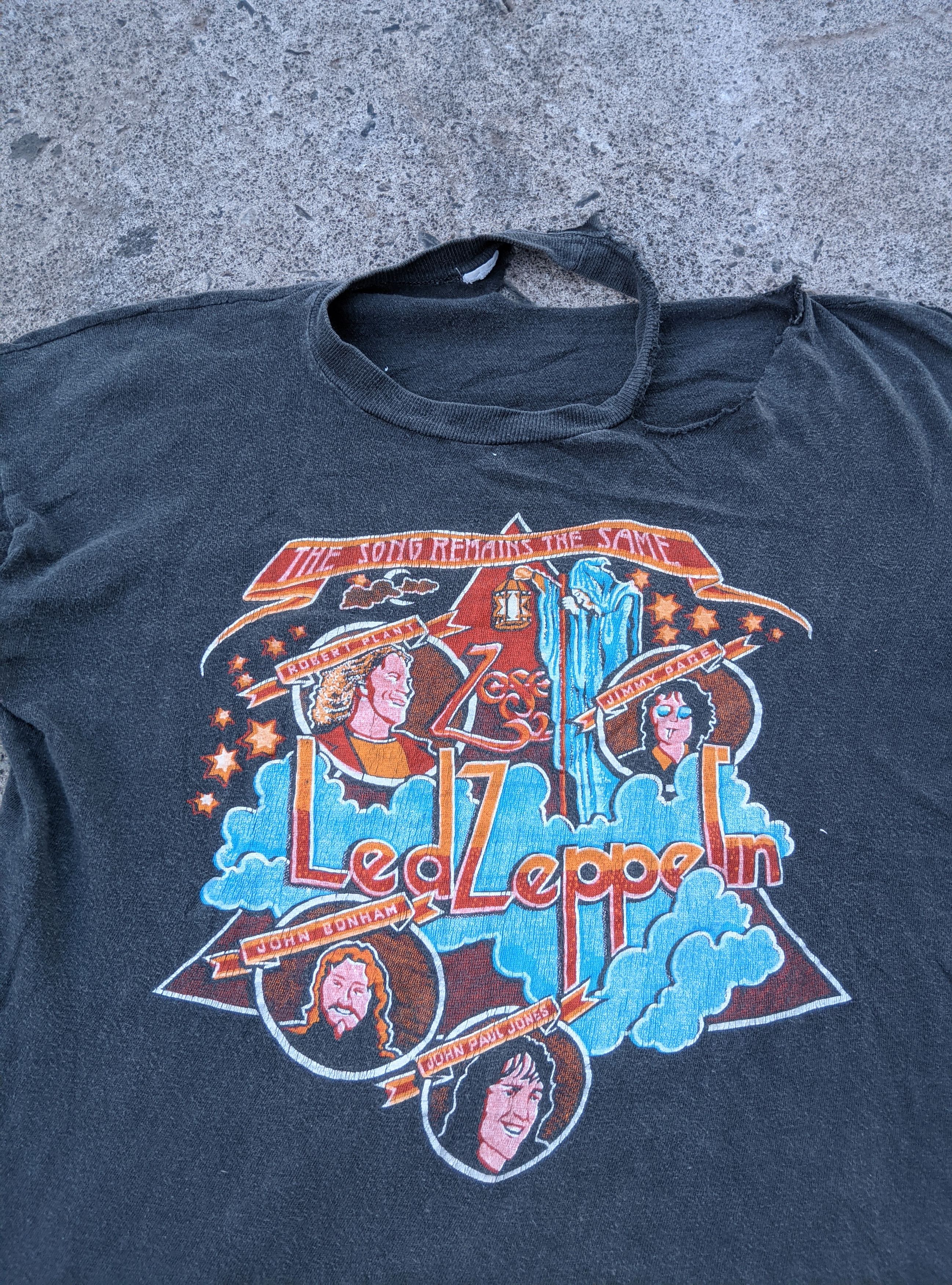 Band Tees × Vintage Vintage 80s thrashed led zeppelin the song remains the same Size US M / EU 48-50 / 2 - 3 Thumbnail