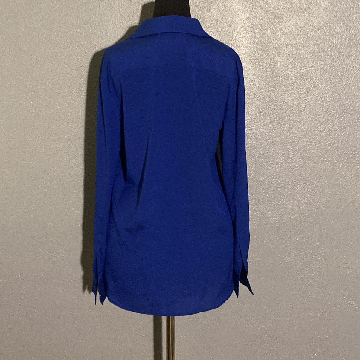 Calvin Klein Calvin Klein Royal Blue Long Sleeve Top Women’s Size M Size M / US 6-8 / IT 42-44 - 2 Thumbnail