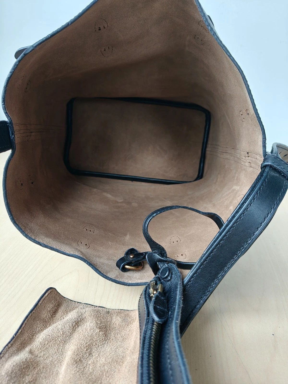 Polo Ralph Lauren Polo Ralph Lauren Bellport Leather Large Bucket Bag FTP 0001 Size ONE SIZE - 9 Thumbnail
