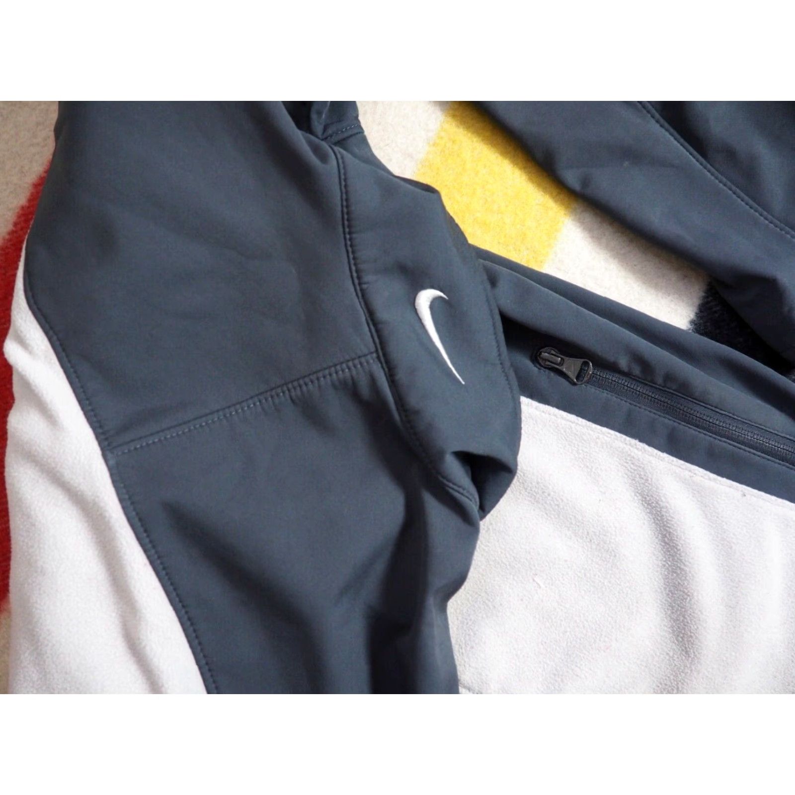 Nike VINTAGE Nike Gray Full Zip Softshell Fleece Jacket Mens S Size Redactions Logo Windbreaker 2000s Sports Casual Size US S / EU 44-46 / 1 - 6 Thumbnail