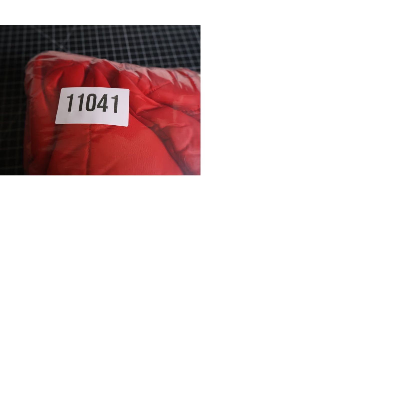 Vintage VINTAGE Swingster 80s Puffer Jacket Men Small Red Snap Button Insulated Nylon Softshell Winter Fall Spring Mens Size US S / EU 44-46 / 1 - 9 Thumbnail