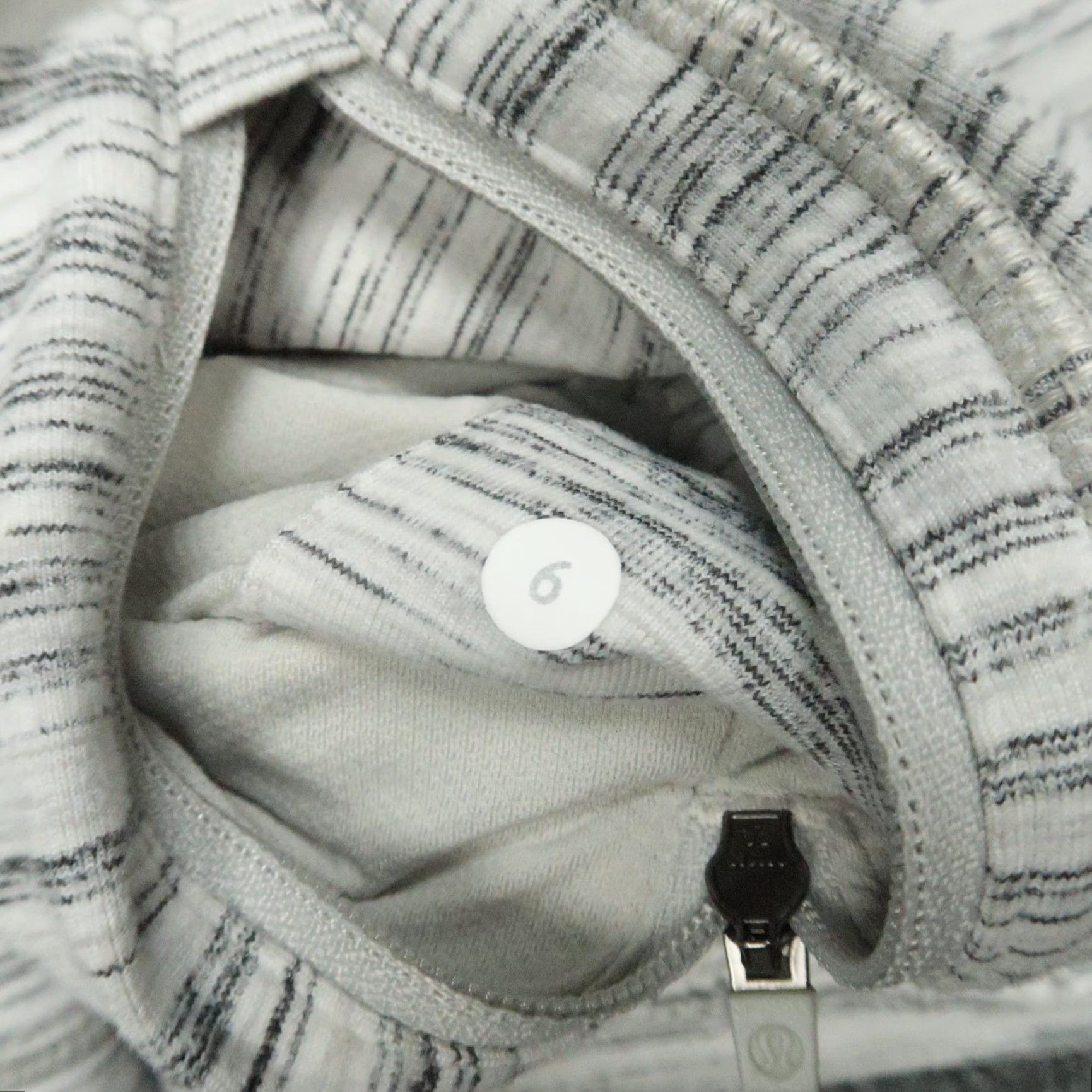 Lululemon VINTAGE No Lululemon Hoodie Womens Size 6 Pullover Athletic Zip Pocket Sweatshirt Gray White Space Dye Yoga Running Size M / US 6-8 / IT 42-44 - 4 Thumbnail