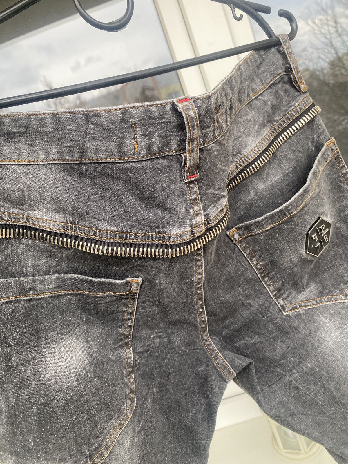 Philipp Plein Philipp plein Luxury ultra rare jeans with zippers Size US 32 / EU 48 - 8 Thumbnail
