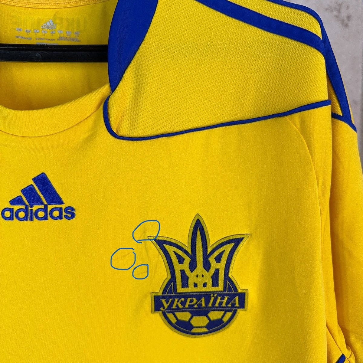 Adidas Adidas Ukraine Jersey 2011-12 Home Football Shirt Soccer L Size US L / EU 52-54 / 3 - 8 Thumbnail