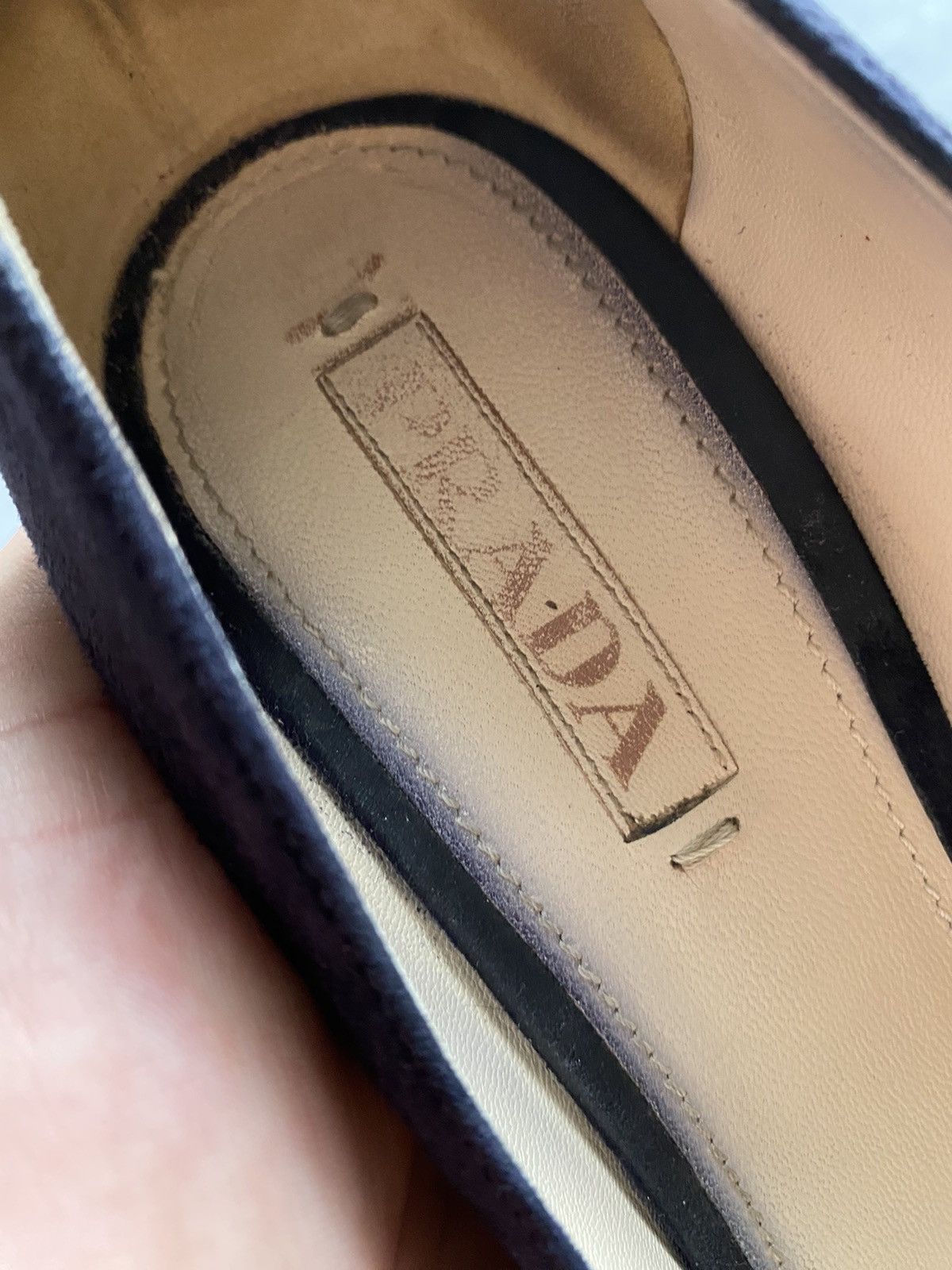 Prada Prada Milano Suede Pumps Heels Women’s Shoes Made in Italy Size US 10 / IT 40 - 6 Thumbnail