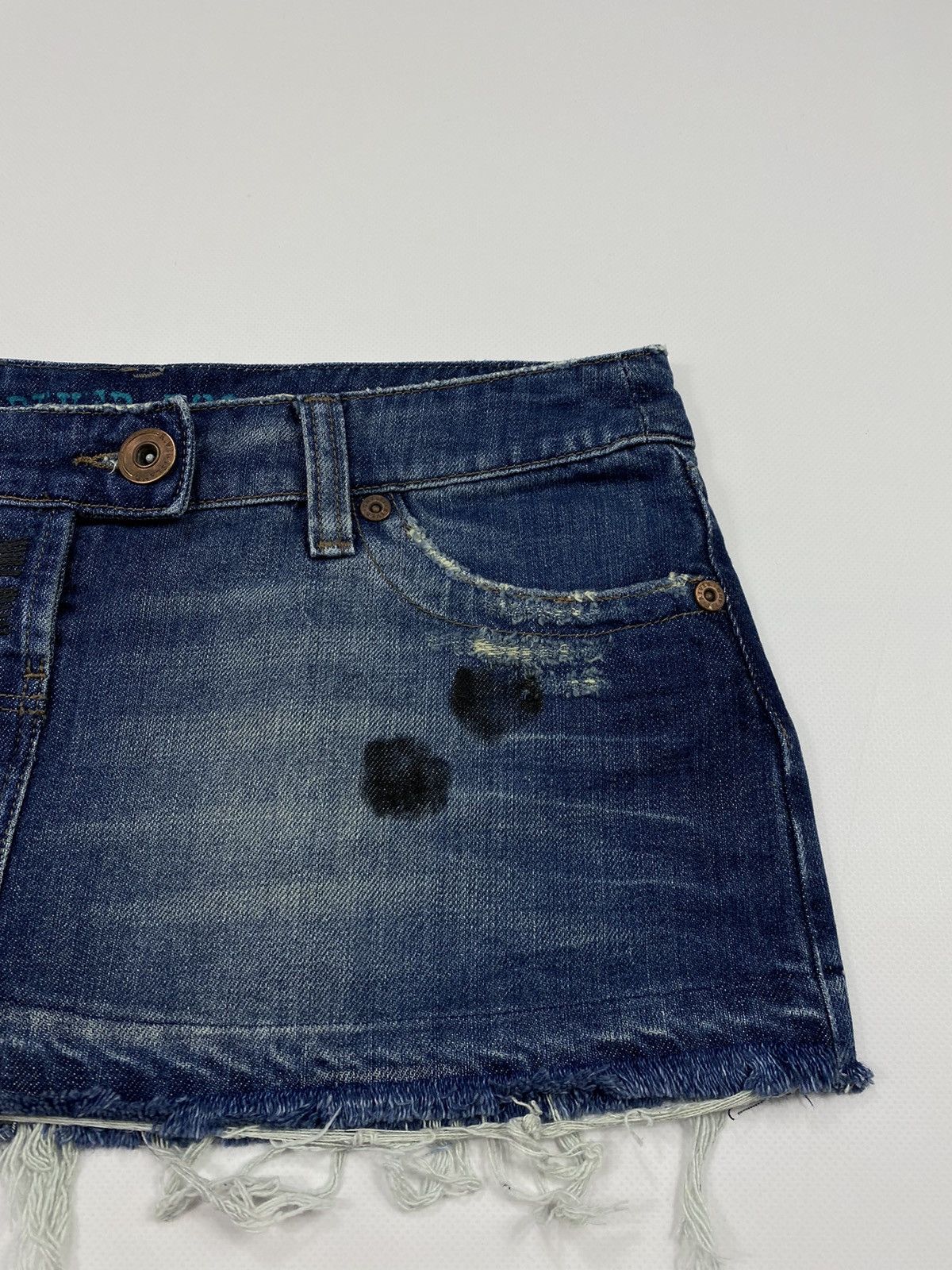 Vintage 🔥LASTDROP🔥 Y2K Style Extra Mini Skirt Washed Distressed Size 32" / US 10 / IT 46 - 5 Thumbnail