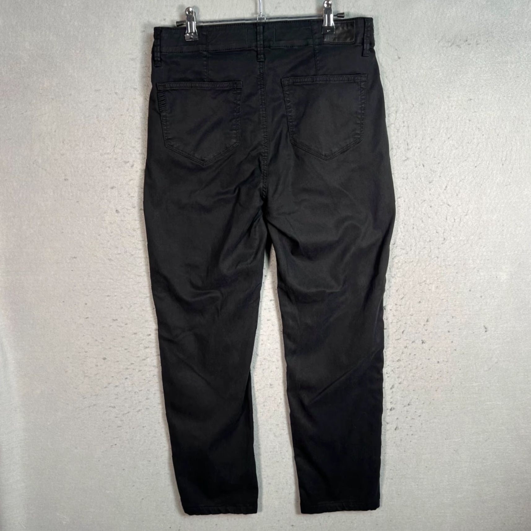 Paige Paige Womens Pants Black High Rise Slim-Fit Tapered Leg 28 Inseam 27 In Size 28 Long Womens Pants Size 28" / US 6 / IT 42 - 2 Thumbnail