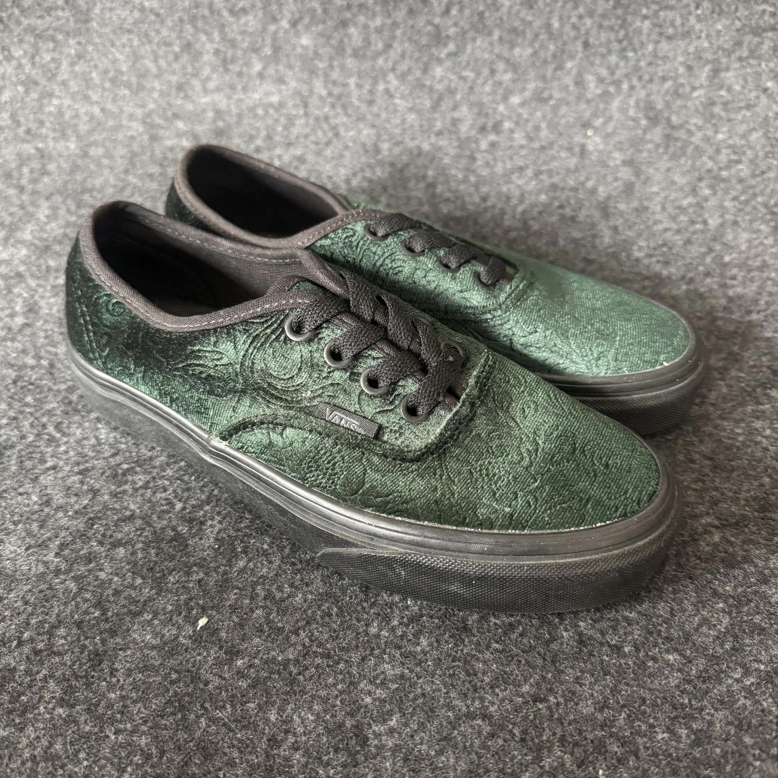 Vans Vans Shoes Men's 4 Green Velvet Size US 9 / EU 42 - 1 Thumbnail