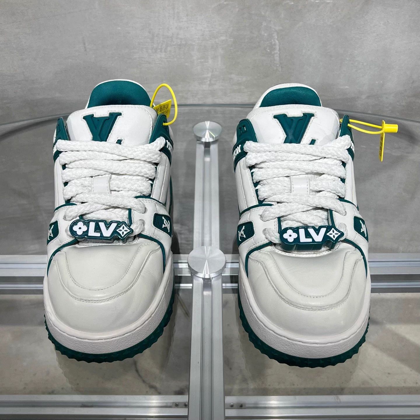 Louis Vuitton LV Little Dragon Pudong White Green UK6 40 Size US 6.5 / EU 39-40 - 1 Thumbnail