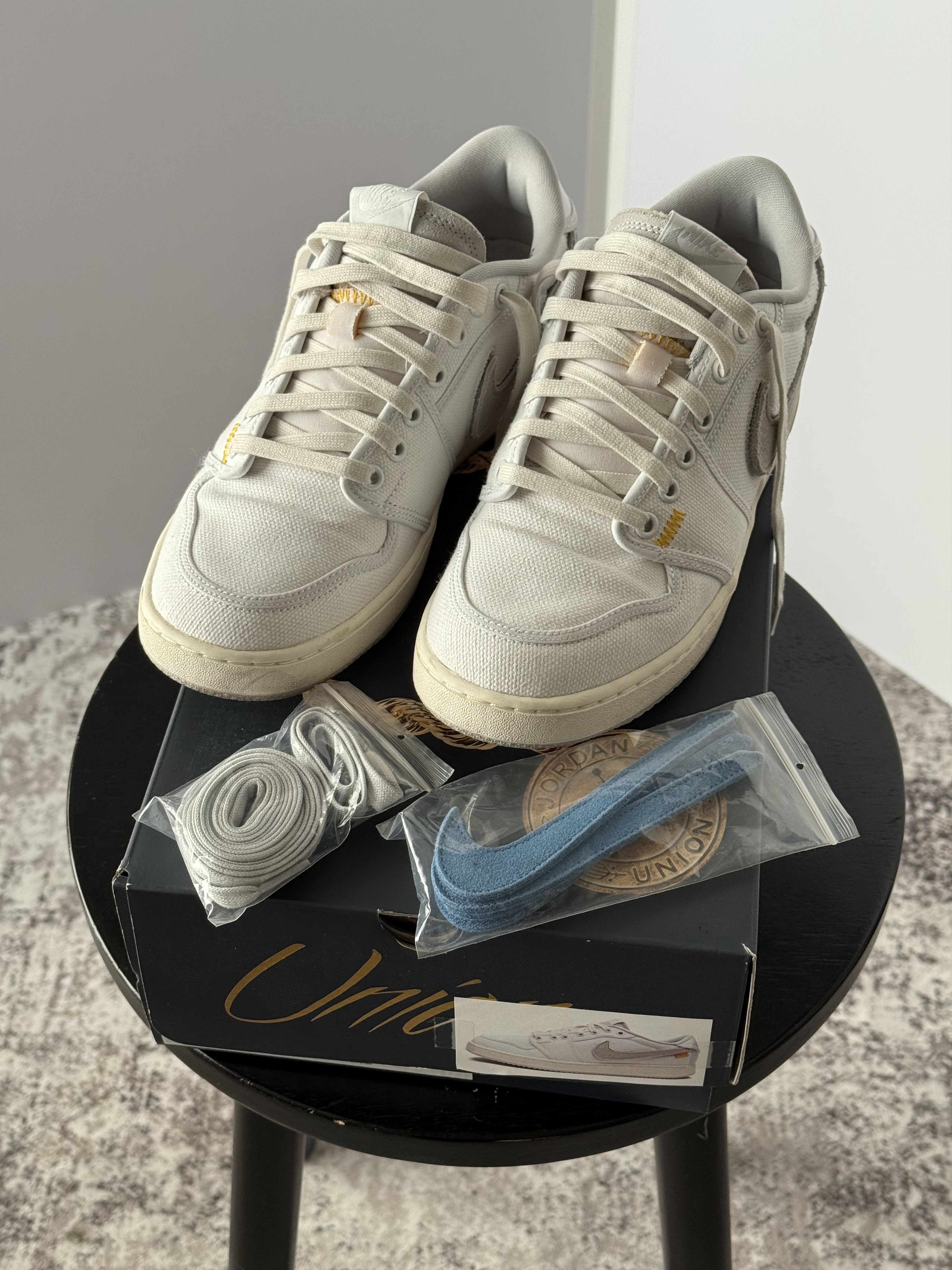 Nike *USED* Nike Air Jordan 1 Low AJKO Union size 9 Size US 9 / EU 42 - 1 Thumbnail