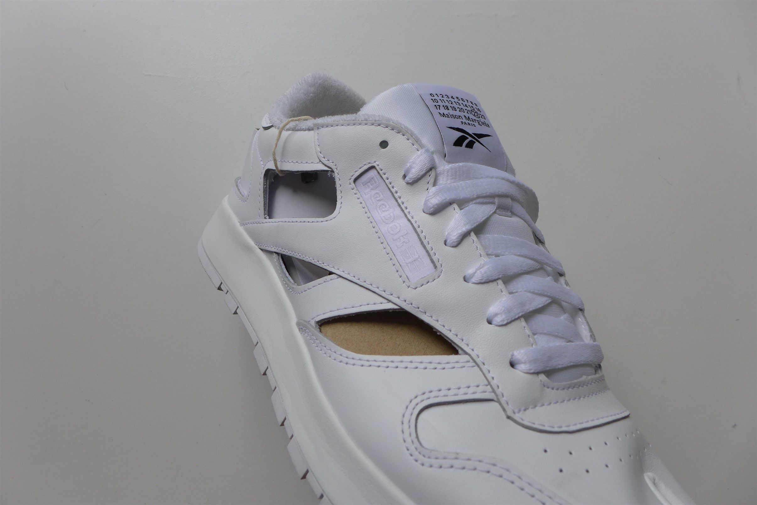 Maison Margiela × Reebok Magiela x Reebok Tabi White Classic Leather DQ Sneakers Size US 13 / EU 46 - 11 Thumbnail