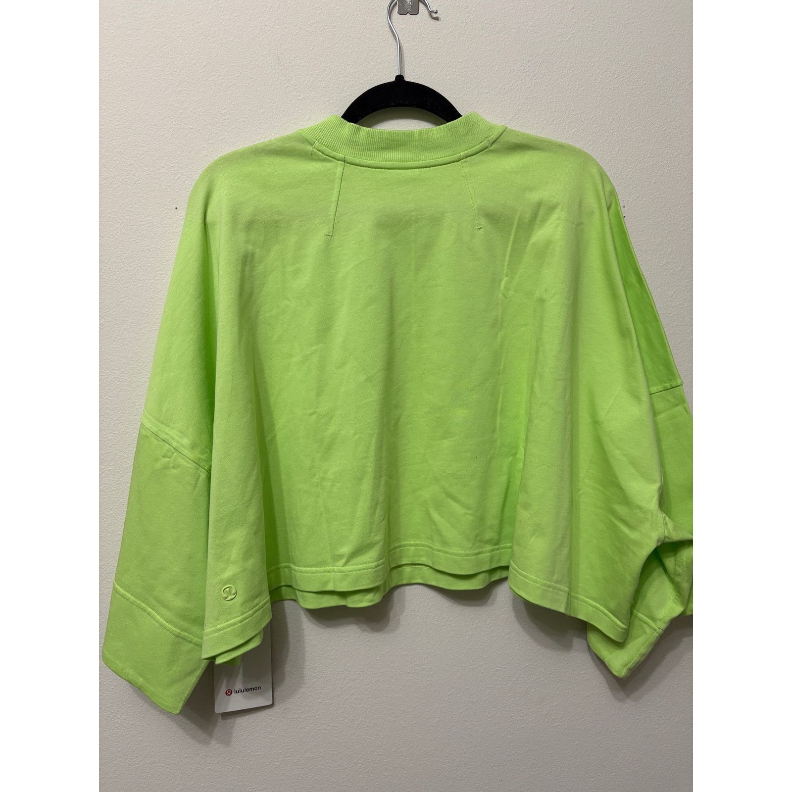 Lululemon NWT Lululemon Heavyweight Cropped 3/4 Sleeve Sz XL MSRP $98 Size XL / US 12-14 / IT 48-50 - 5 Thumbnail