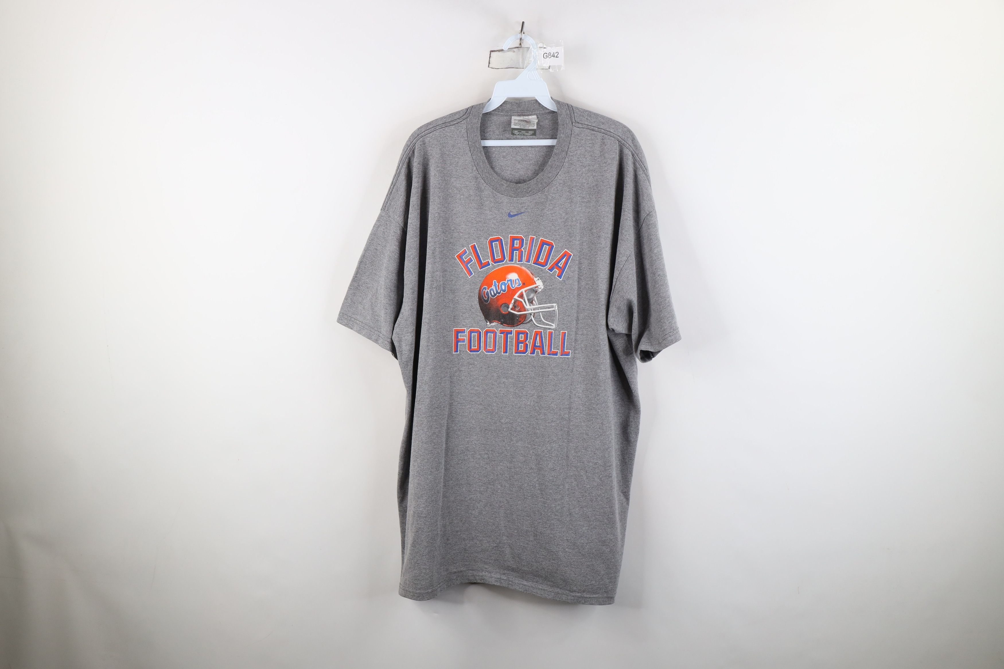 Nike Vintage Nike Swoosh University Florida Football T-Shirt Size US XXL / EU 58 / 5 - 1 Thumbnail