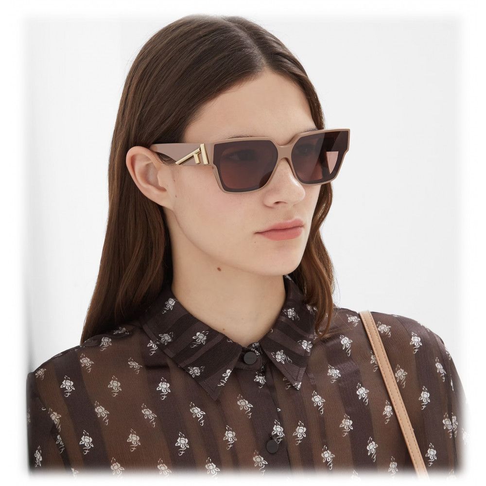 Fendi o1s1wg110526 Size: OS / First Sunglasses in Brown Size ONE SIZE - 4 Thumbnail