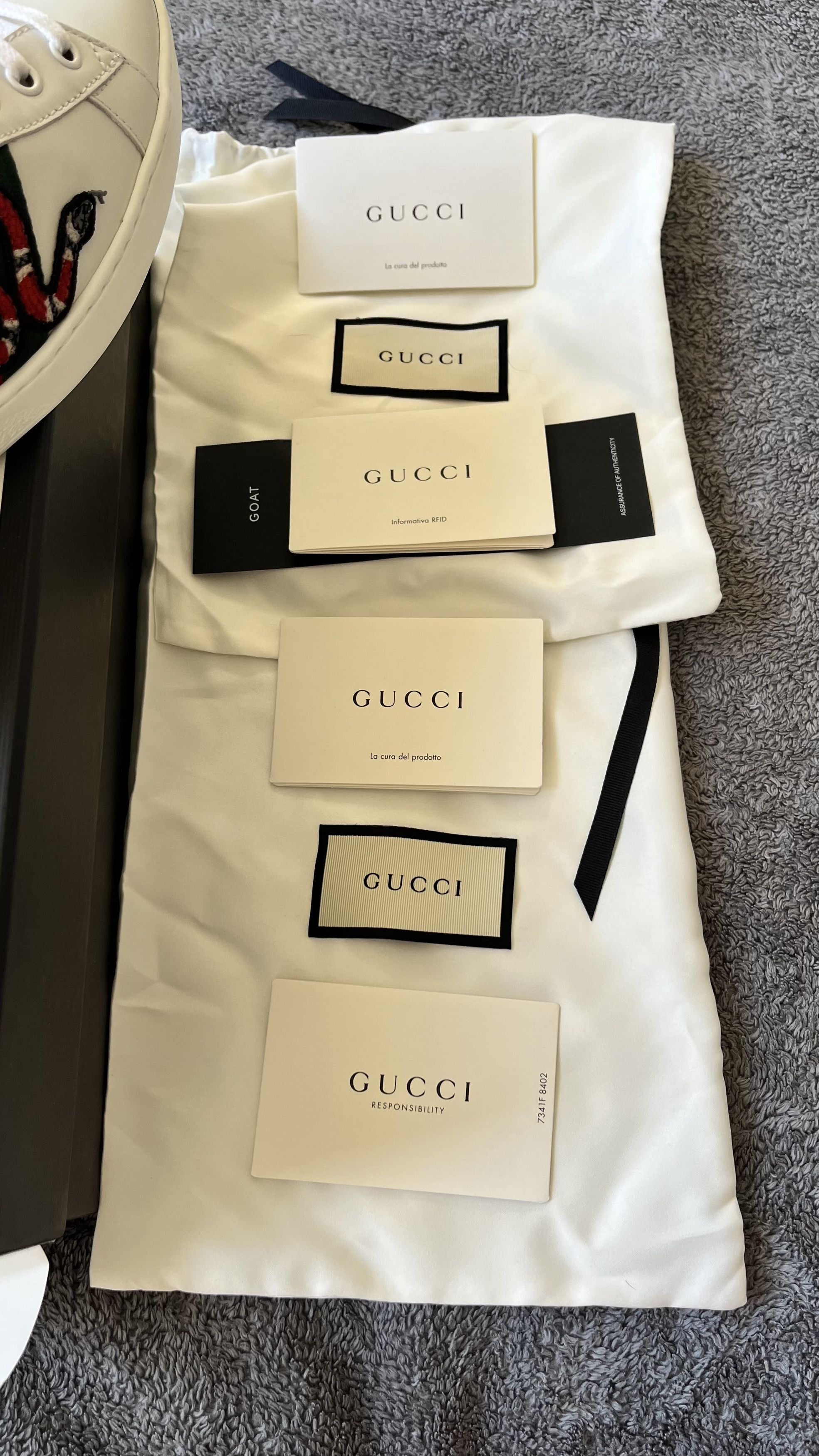 Gucci Gucci Ace Embroidered Snake Sneakers – White Size US 9 / EU 42 - 21 Thumbnail