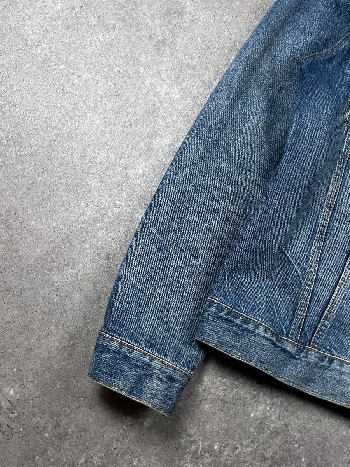 Levi's STEAL! 2000s Levi’s Big D Washed Denim Jacket Size US L / EU 52-54 / 3 - 2 Thumbnail