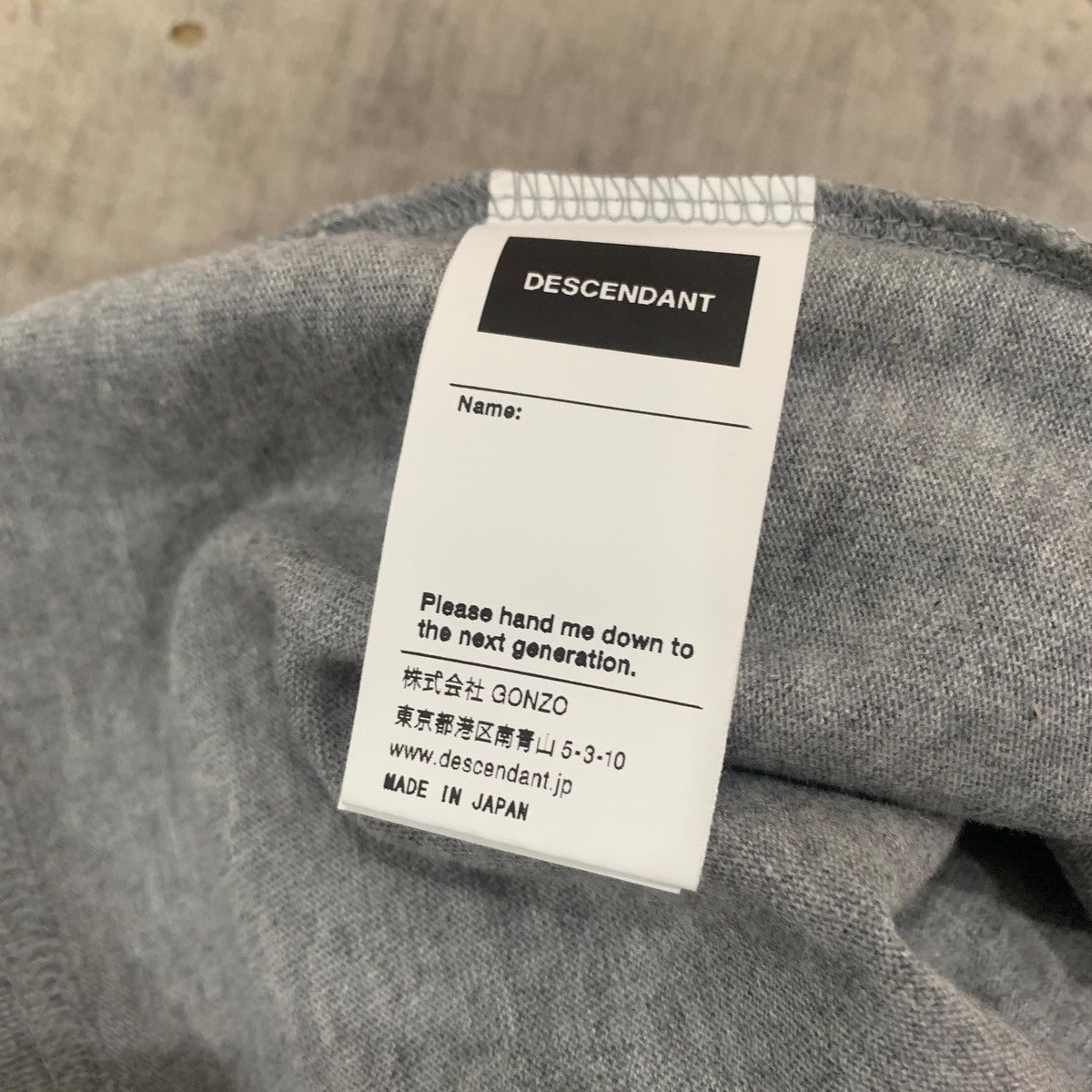Descendant Descendants CTS organic cotton crop ss Size US L / EU 52-54 / 3 - 6 Thumbnail