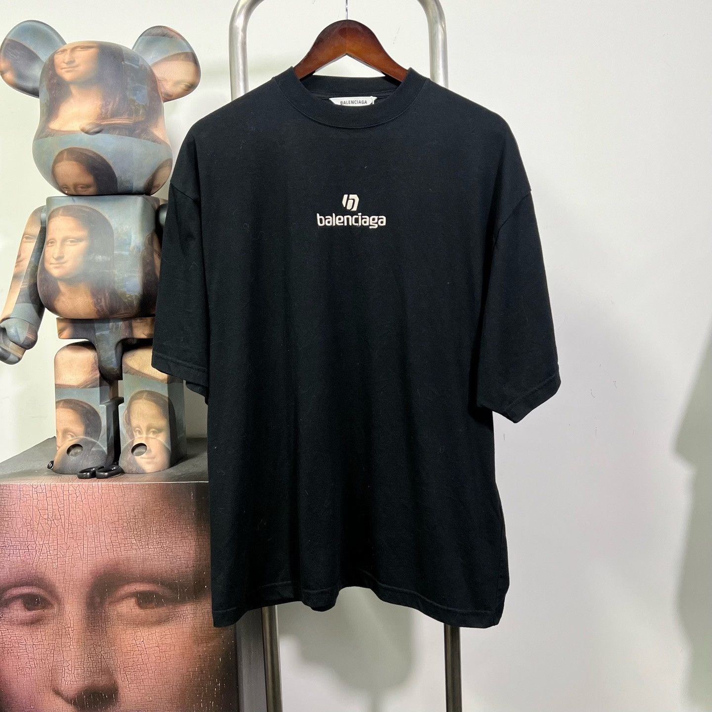 Balenciaga Balenciaga Football Embroidered T-Shirt xs Men Size US XS / EU 42 / 0 - 1 Thumbnail