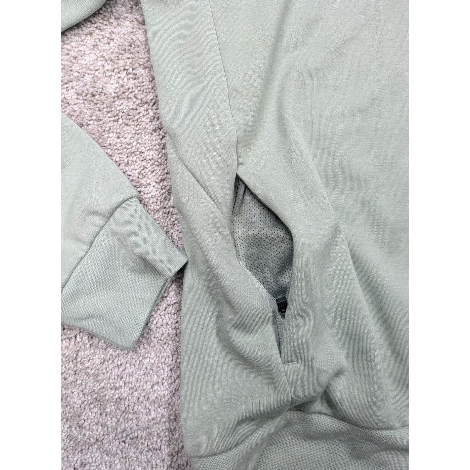 Nike Nike Yoga Dri-Fit Sweatshirt Mens M Medium Mint Green Crew Neck Pullover NWT Size US M / EU 48-50 / 2 - 5 Thumbnail