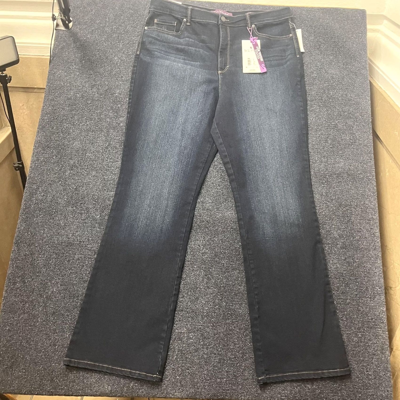 Gloria Vanderbilt Gloria Vanderbilt Amanda Jeans Womens 18 Dark Bootcut Slimming Stretch Denim Jeans Size 40" / US 18 - 3 Thumbnail