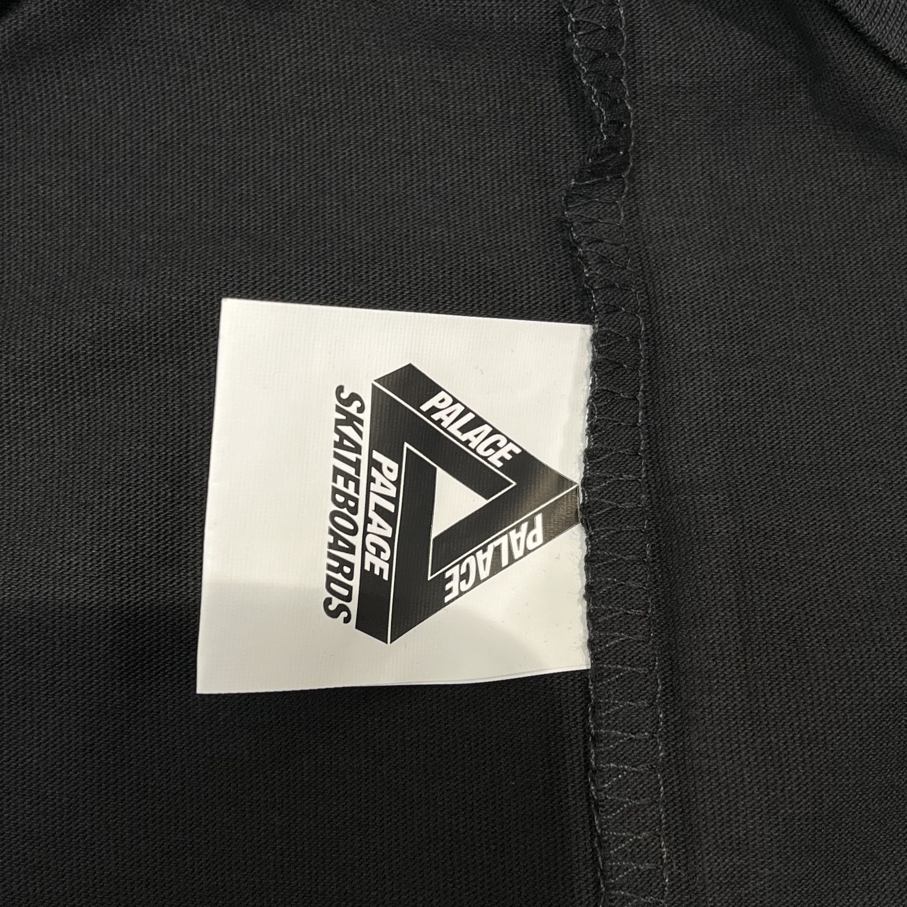 Palace Palace Tri-To-Help Tee Black/Lilac Size US XL / EU 56 / 4 - 6 Thumbnail