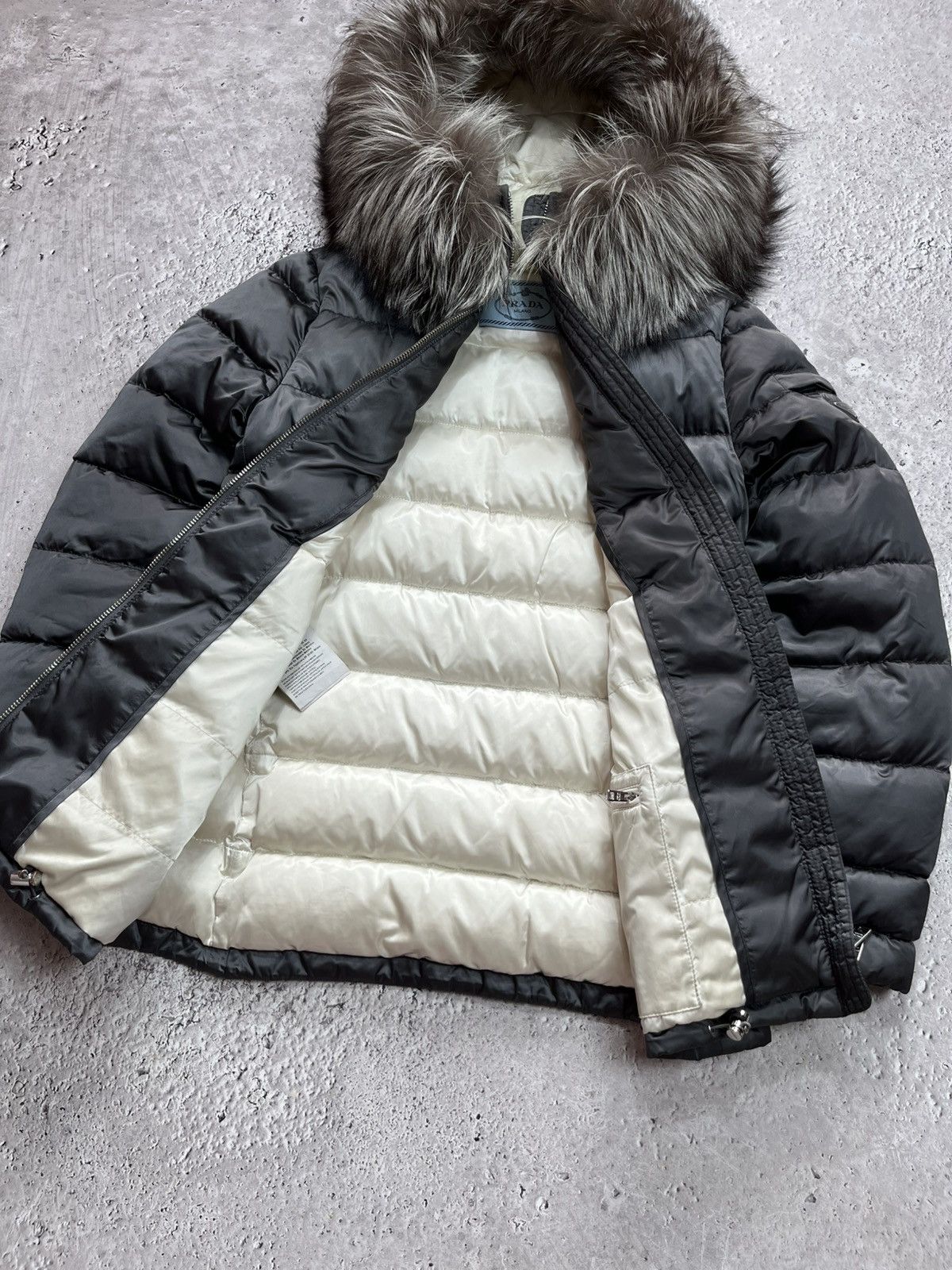 Prada Prada Down Jacket Fur Hood Puffer Coat Size 38 Coat Size S / US 4 / IT 40 - 8 Thumbnail