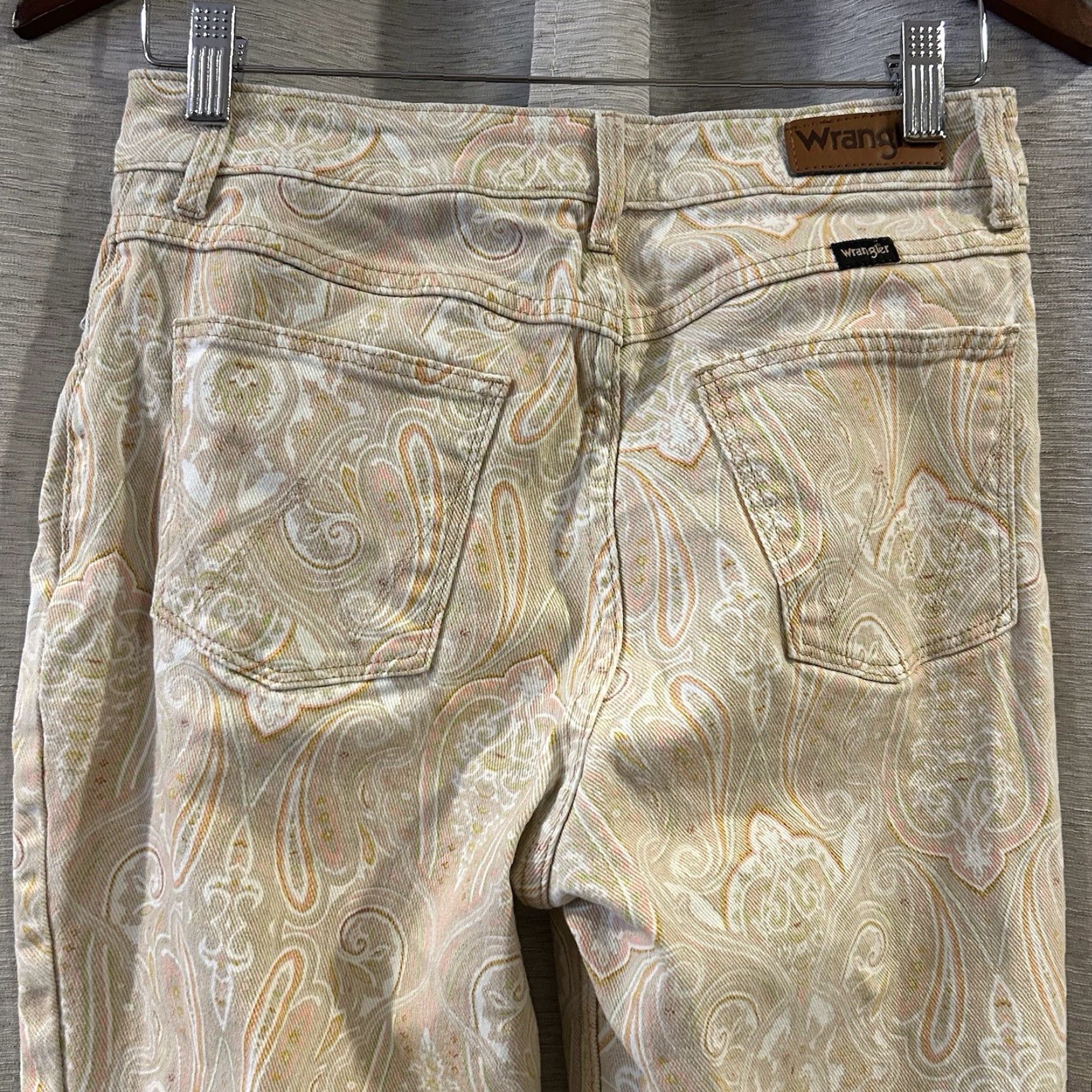 Wrangler Wrangler Jeans Flare High Waisted Stretch Multicolor 28in Waist 32in Inseam Womens Size 6 Retro Cowboy Southwestern T-135 Size 28" / US 6 / IT 42 - 4 Thumbnail