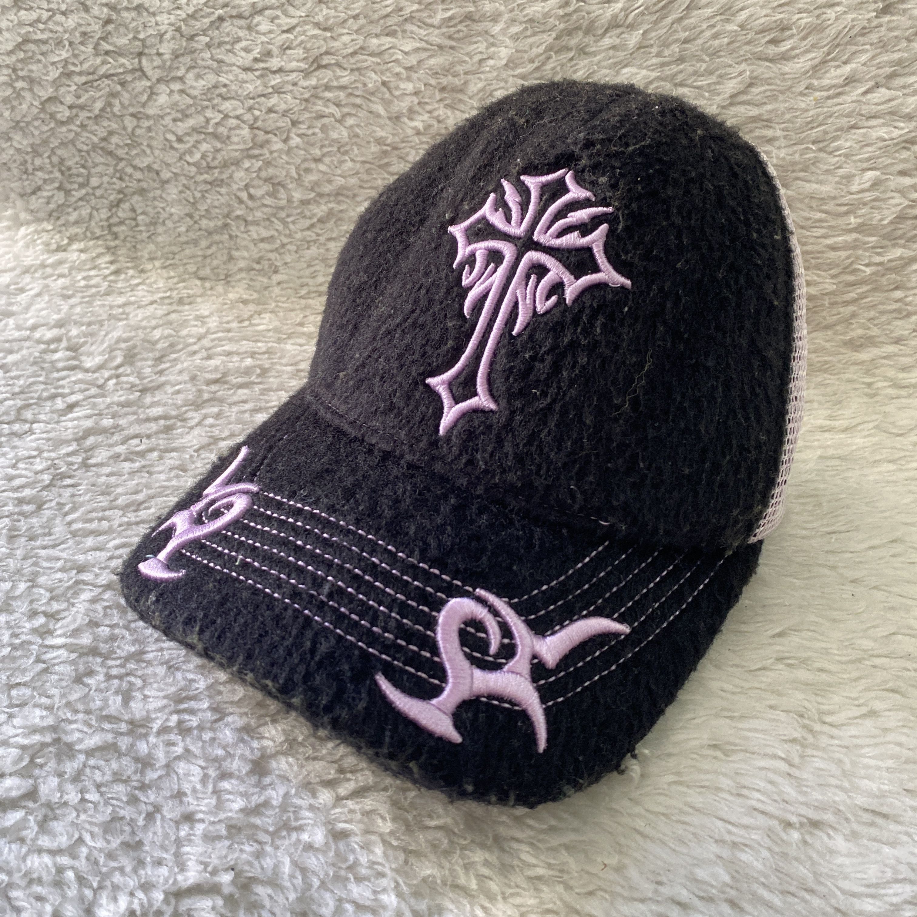 Other Urban Outfitters Embroidered Cross Snapback Trucker Hat Size ONE SIZE - 3 Thumbnail