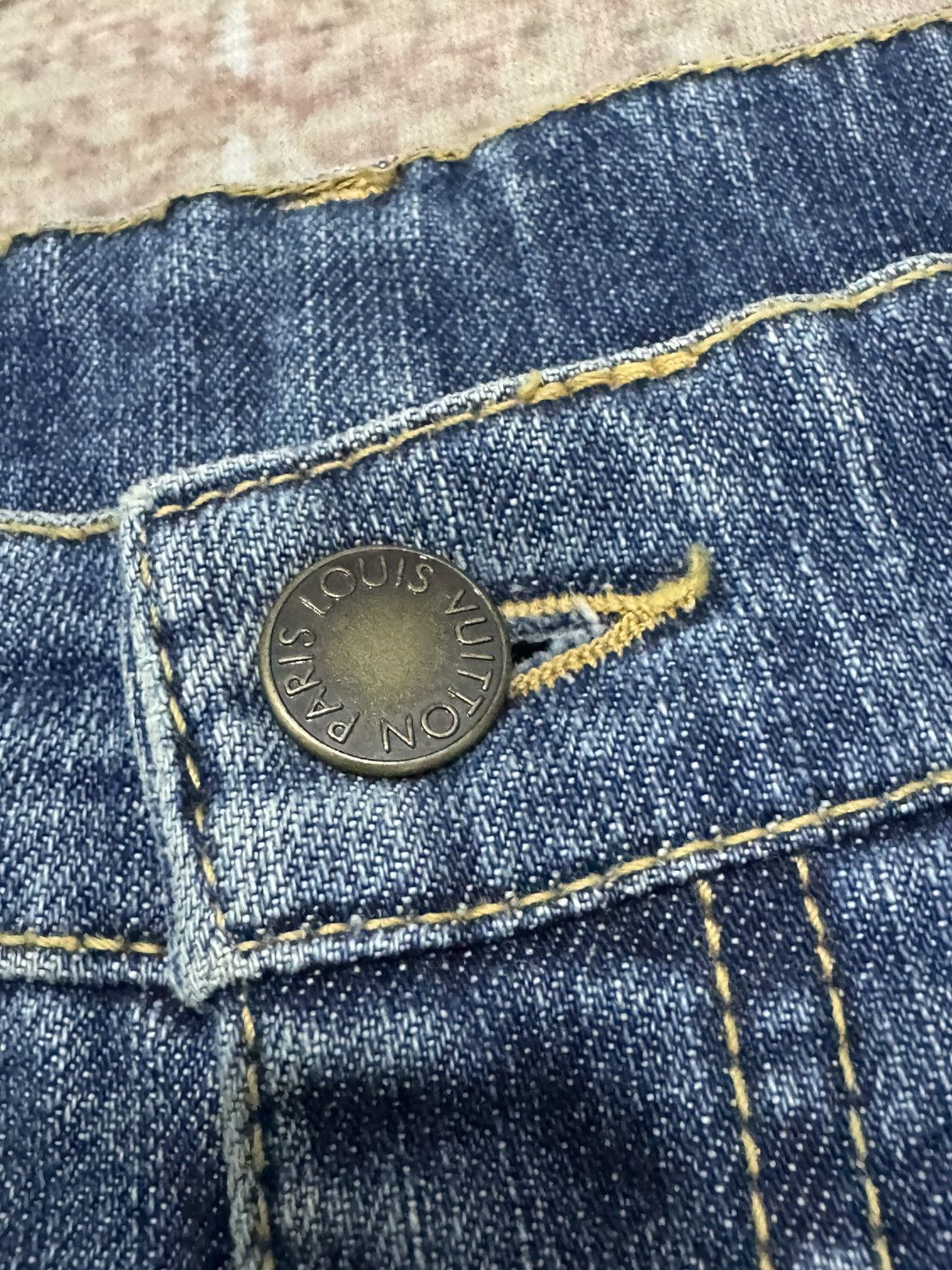 Louis Vuitton vintage LV jeans made in Italy Size US 29 - 7 Thumbnail