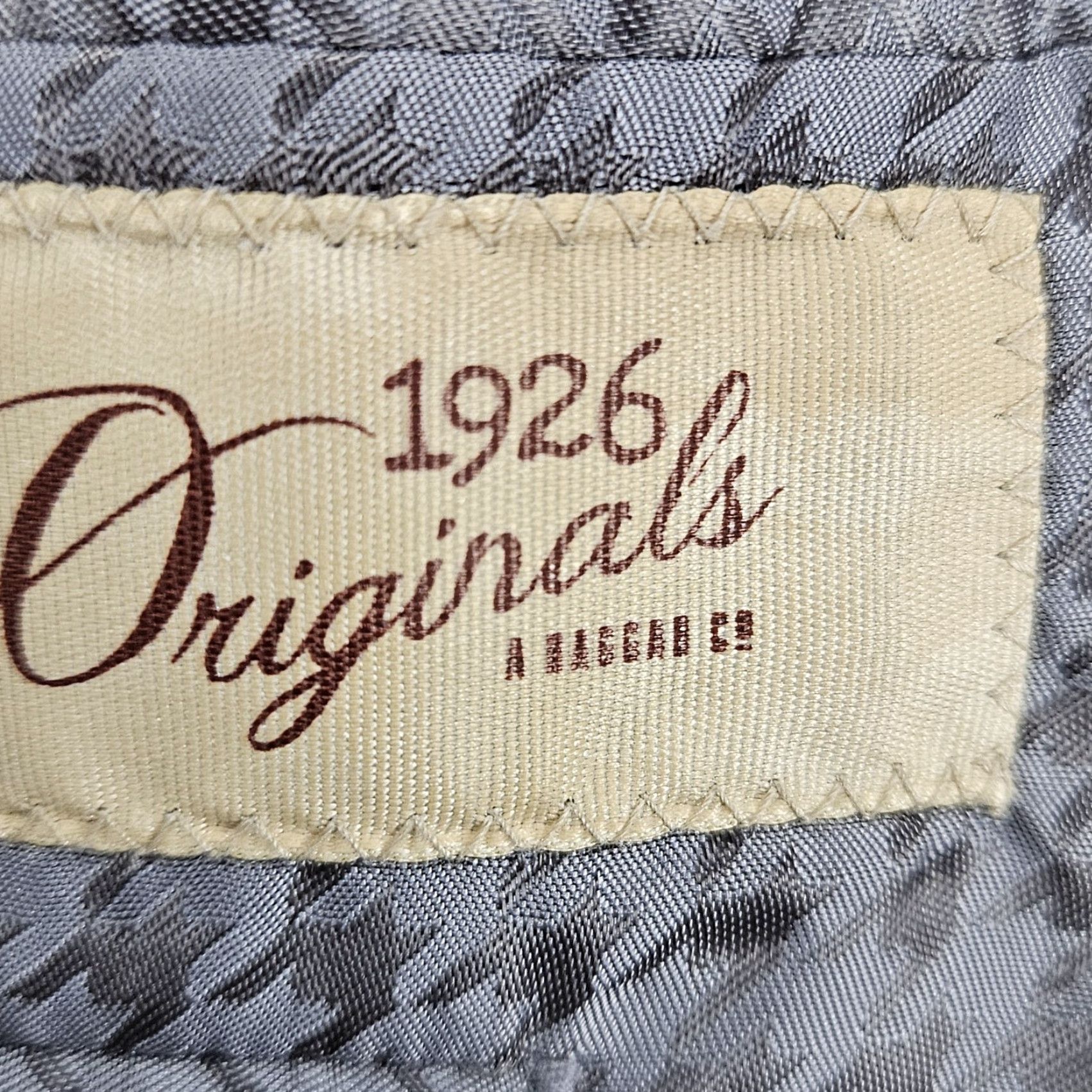 Haggar Haggar Co Originals Blazer Sport Coat 44R Grey Windowpane 2 Button Notch Single-Breasted Four-Button Double-Vented Mens Jacket Size 44R - 3 Thumbnail