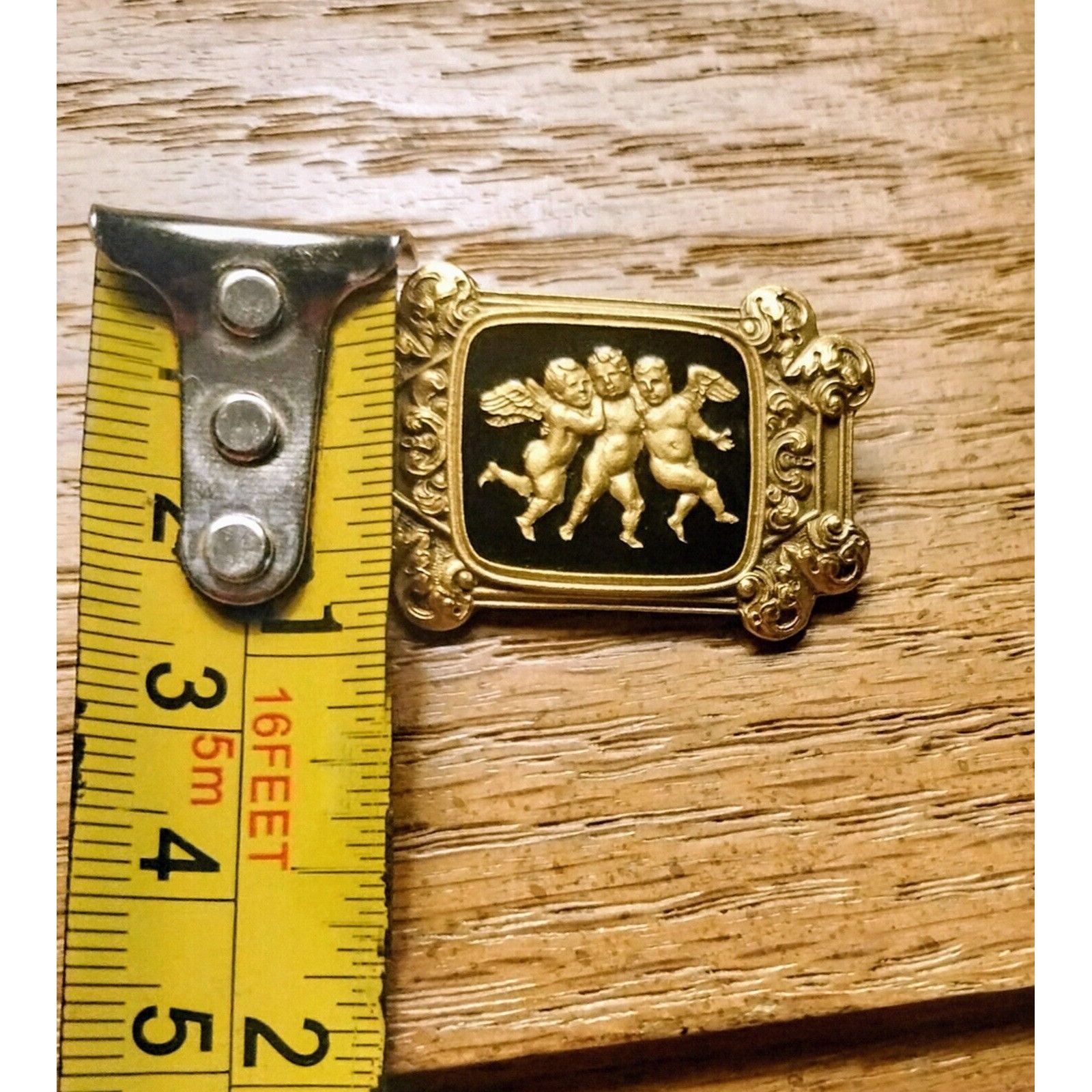Vintage Vintage Cherub Scroll Pin Angels Black Gold Tone Signed EI B Size ONE SIZE - 6 Thumbnail