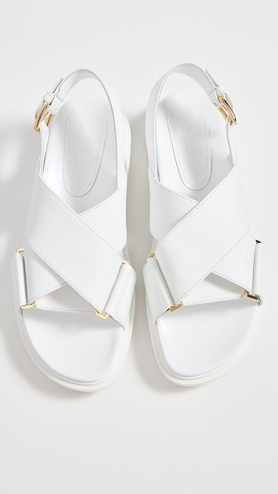 o1s22i1n0525 Fussbett Sandals in White