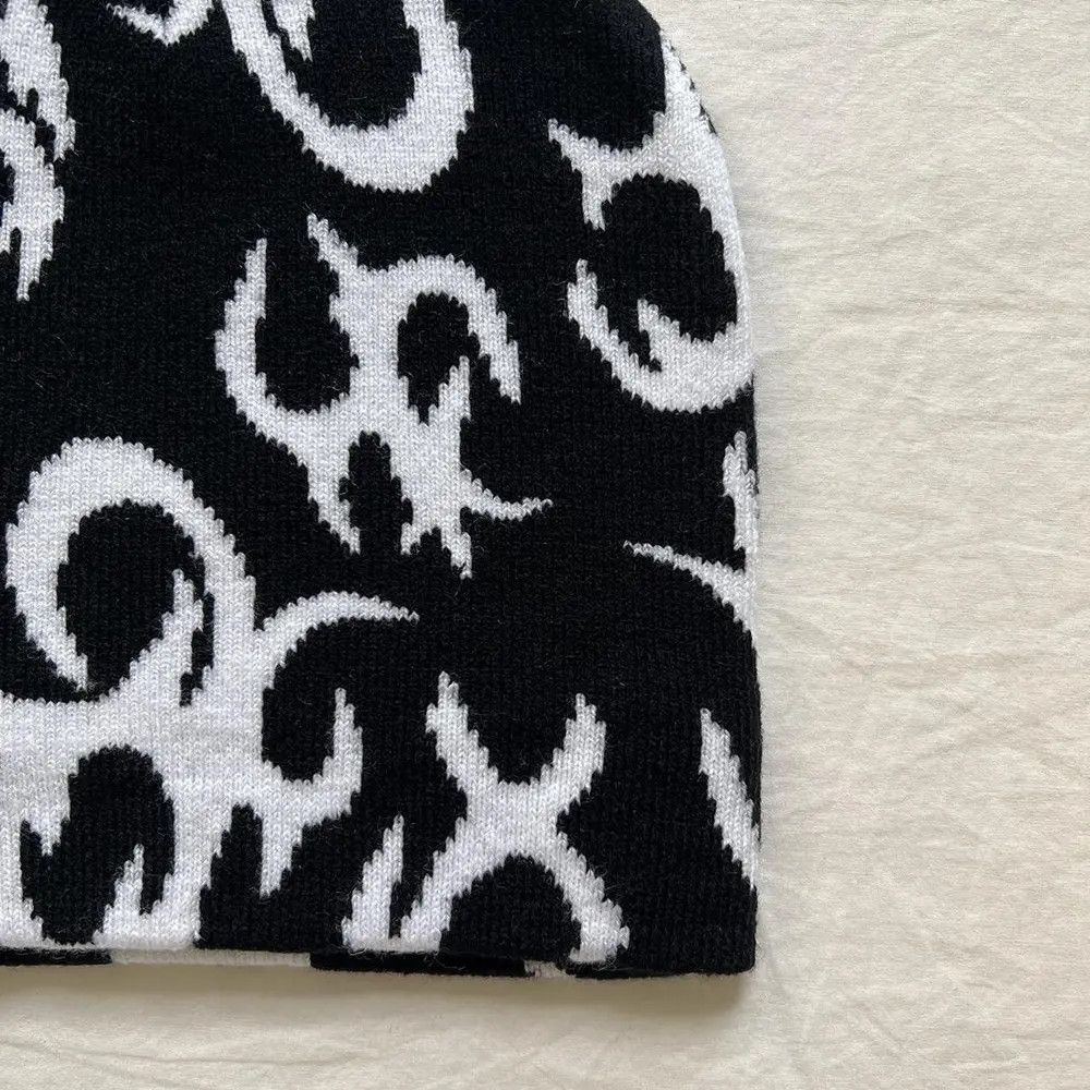Vintage y2k 2000s grunge punk black white unique fire design beanie Size ONE SIZE - 5 Thumbnail